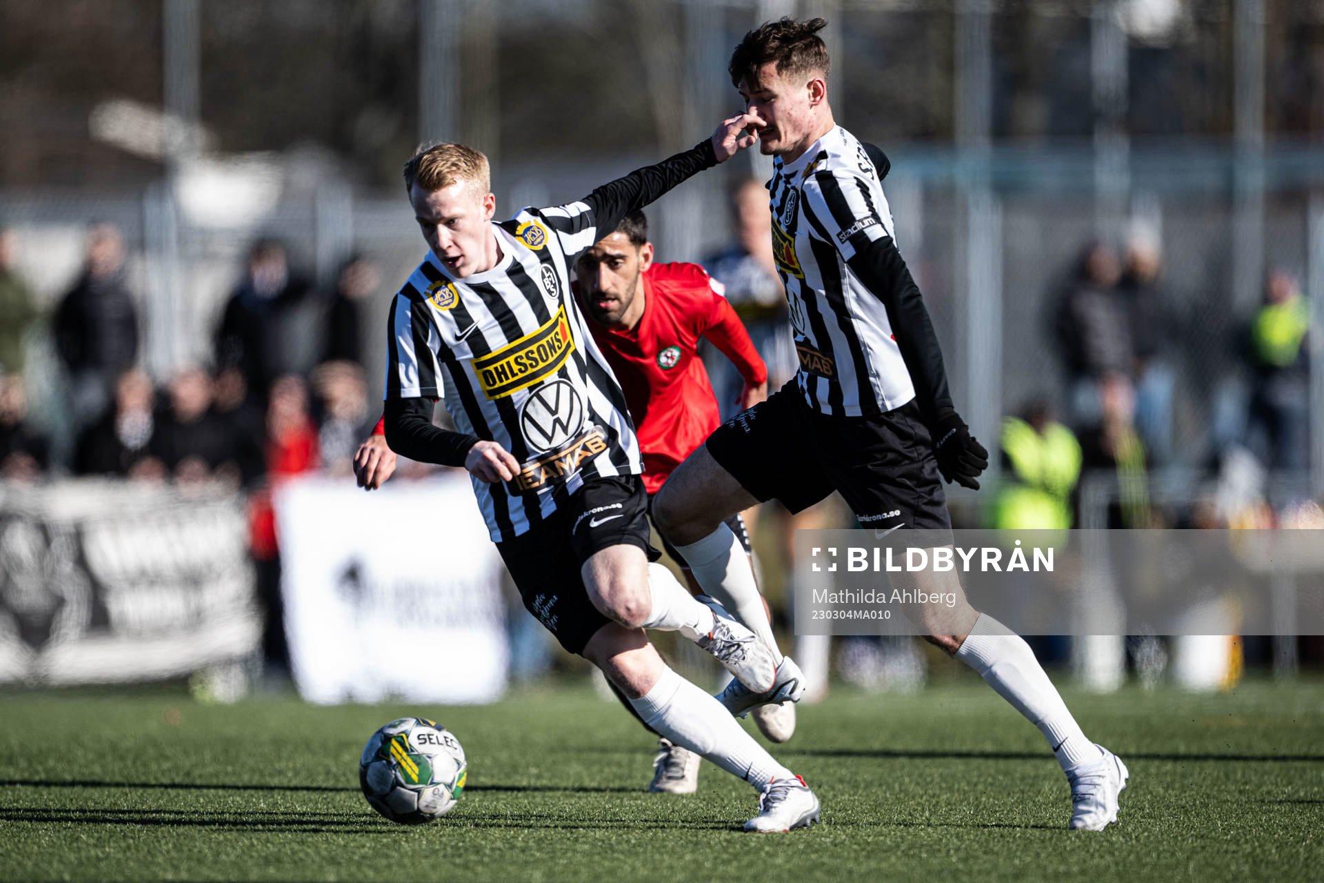Landskronas David Edvardsson och Robin Dzabic mot Örebros