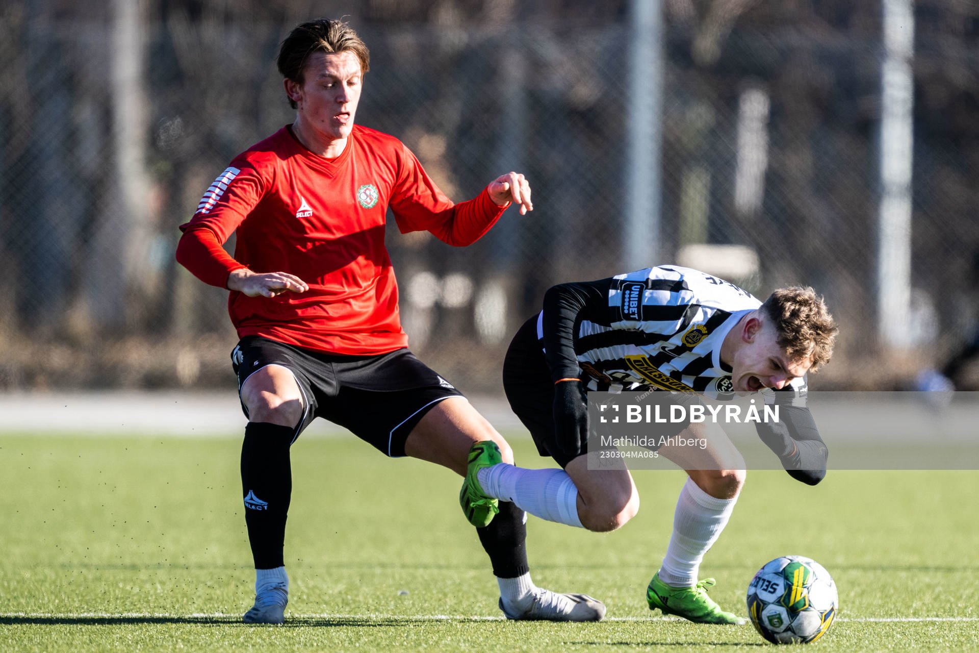 Örebros Daniel Hultqvist och Landskronas Lukas Sunesson
