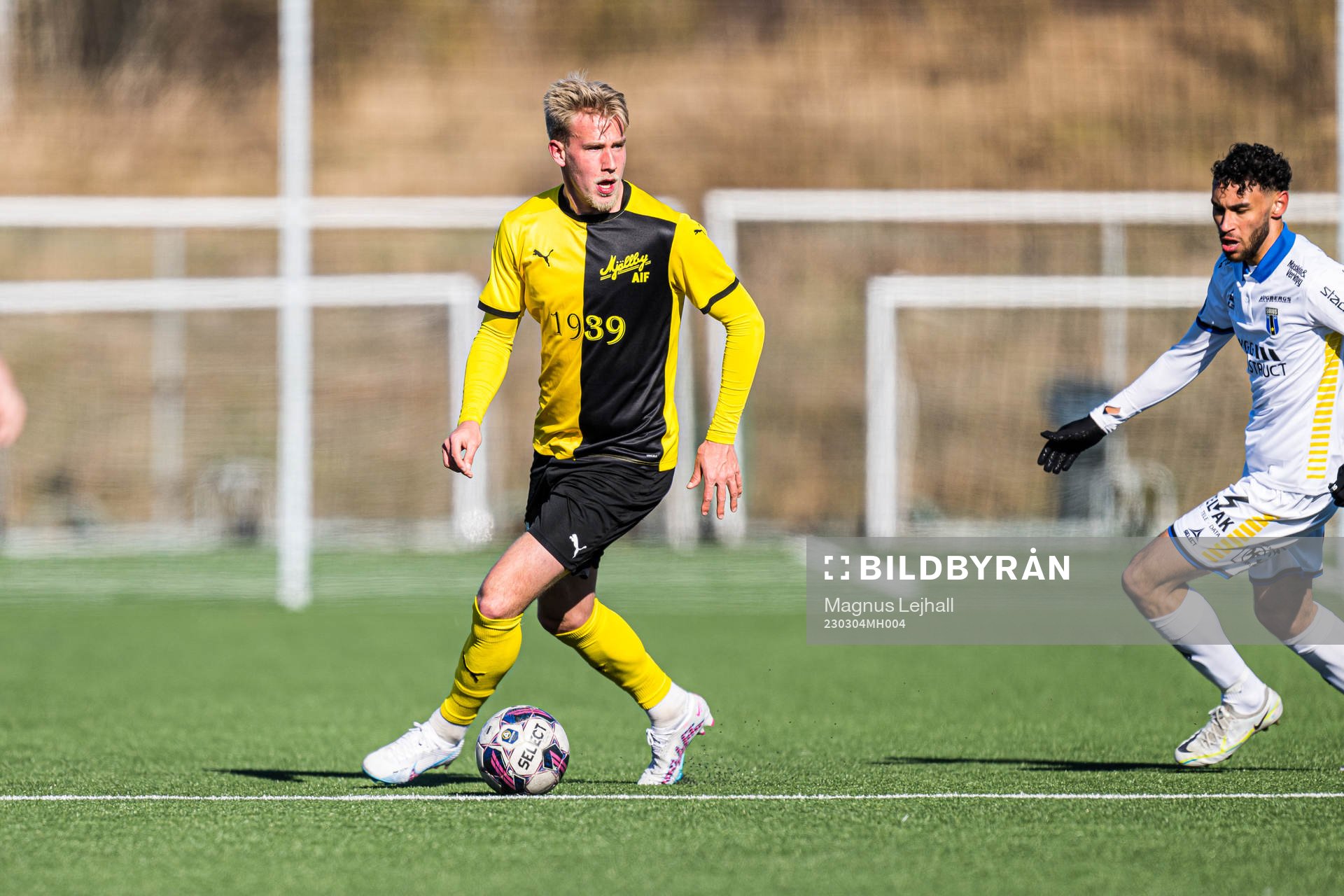 Mjällbys Herman Johansson under fotbollsmatchen i Svenska Cupen mellan Mjällby och Sirius den 4 mars 2023 i Hällevik. 