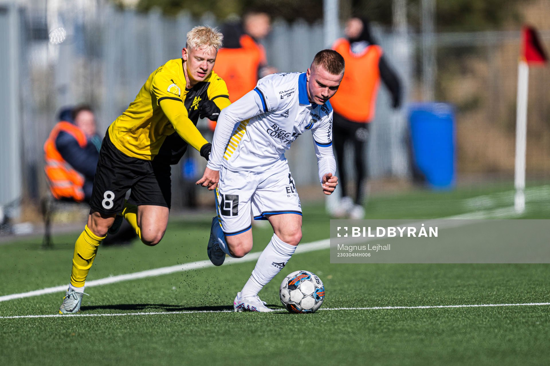 Sirius Oli Valur Omarsson och Mjällbys Otto Rosengren