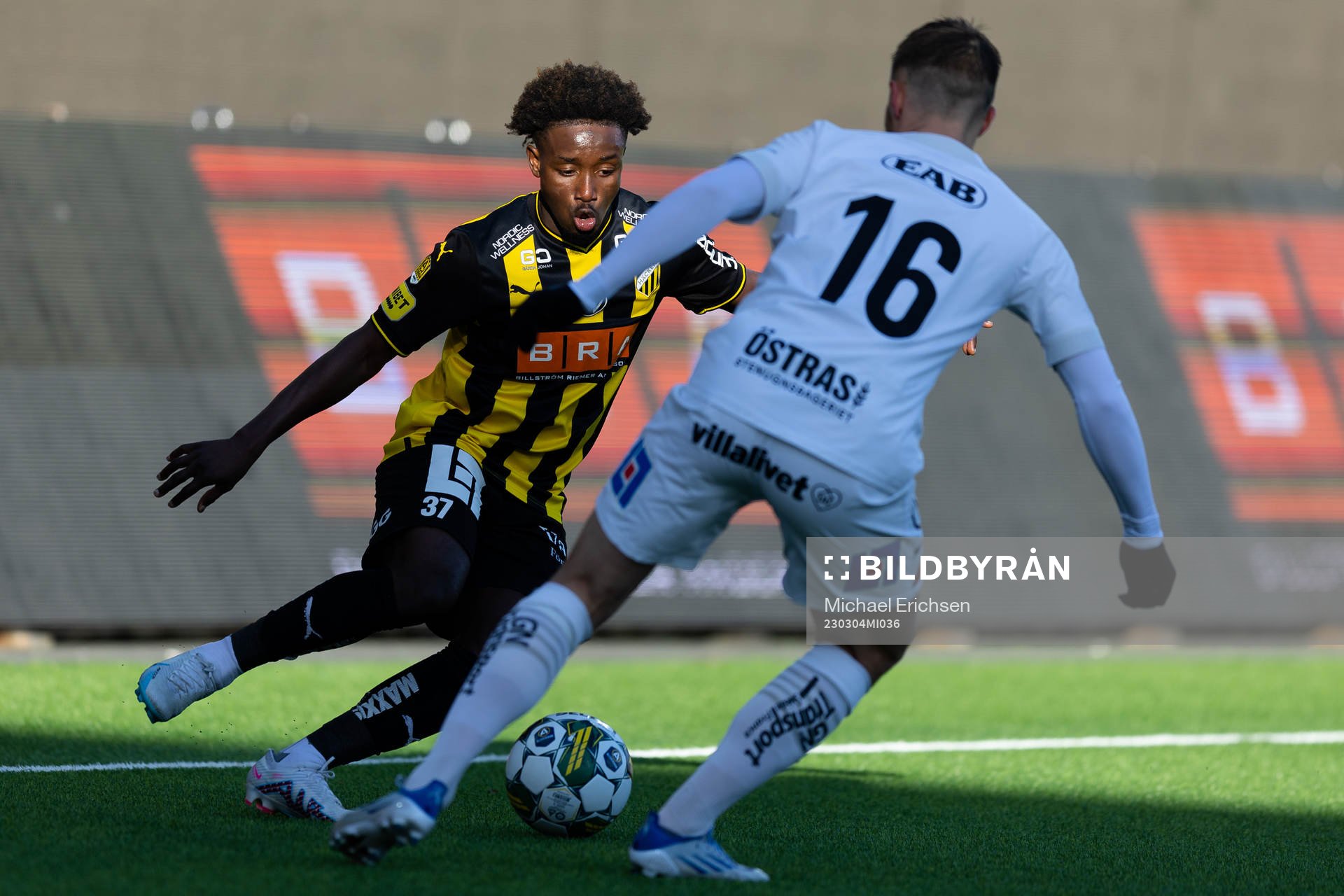 Häckens Ibrahim Sadiq mot Halmstads Benjamin Hjertstrand