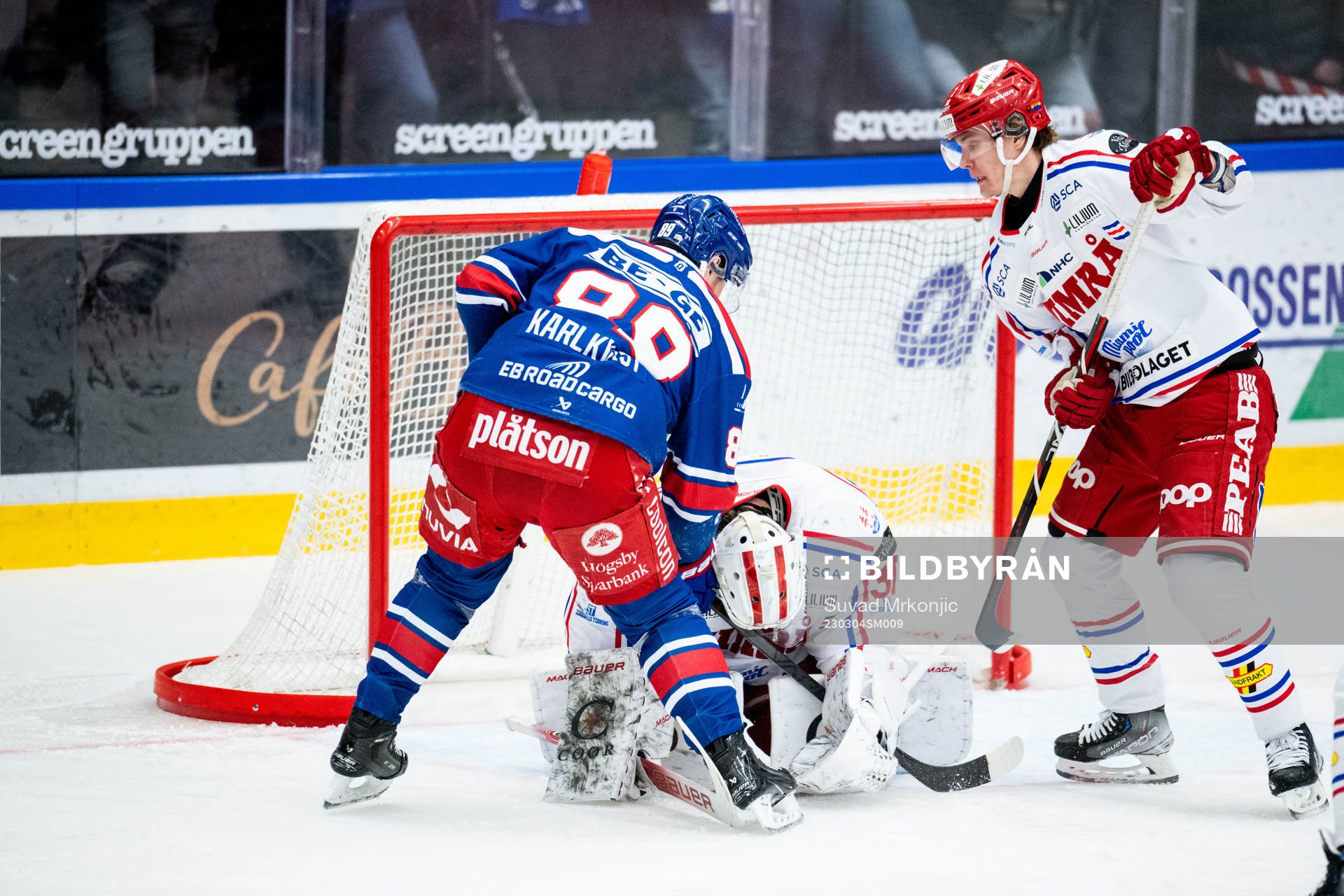 Oskarshamns Patrik Karlkvist mot Timrås målvakt Jacob