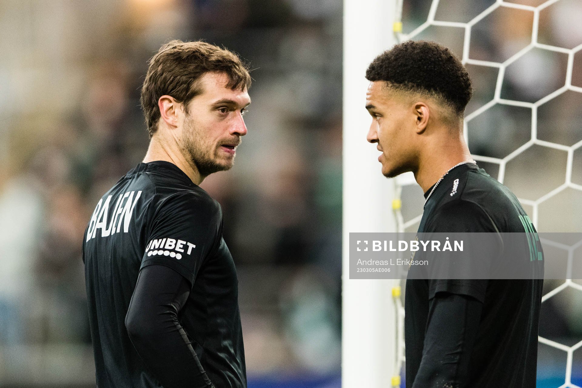 Hammarbys målvakt Davor Blazevic och målvakt Oliver Dovin