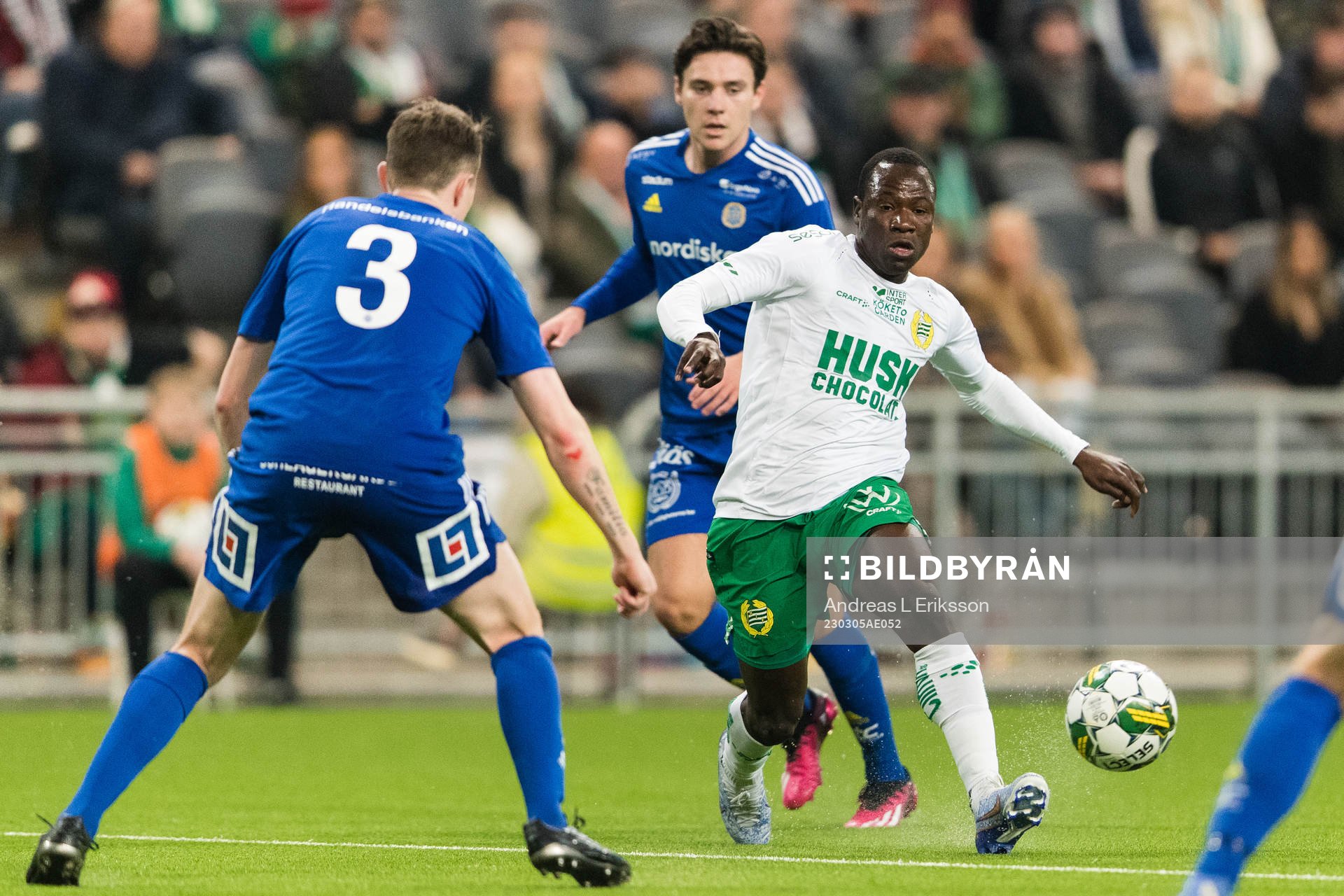 GIF Sundsvalls Fredrik Lundgren och Hammarbys Saidou Alioum