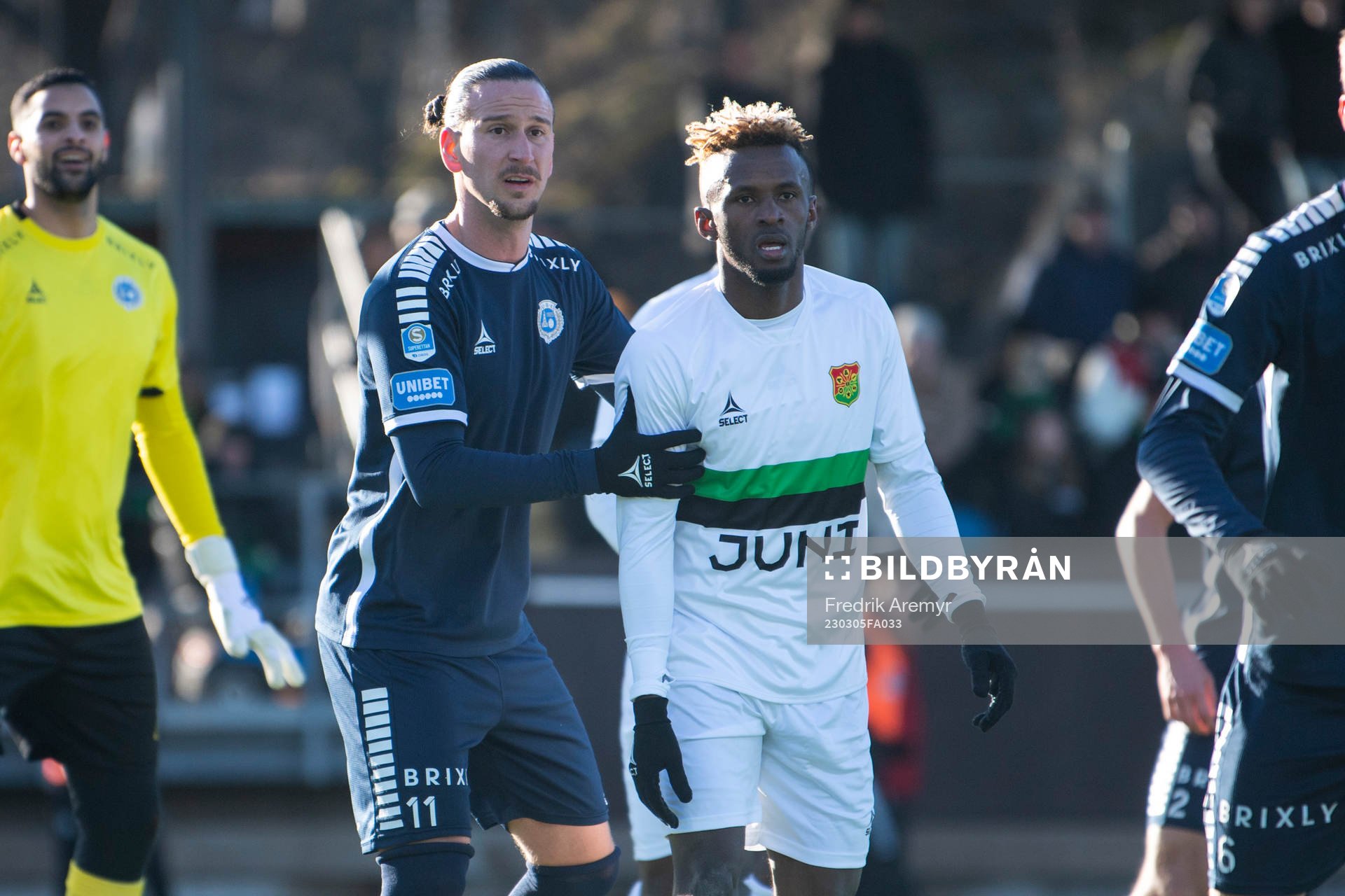 Utsiktens Edin Hamidovic  och GAIS Rickard Emeka Friday