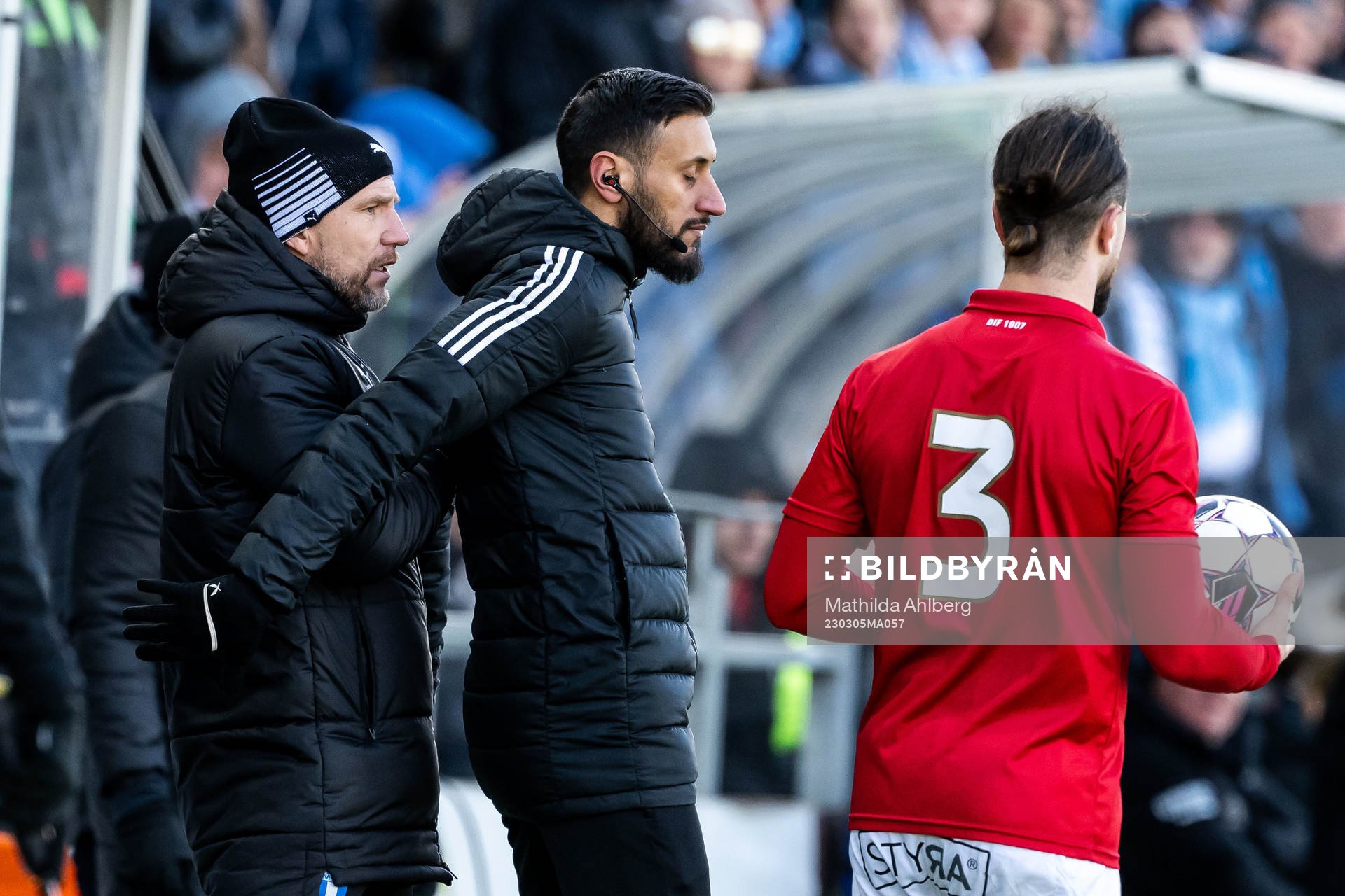 Malmö FFs tränare Henrik Rydström, fjärdedomaren