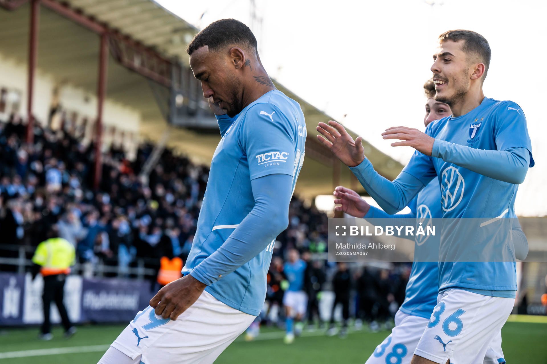 Malmö FFs Derek Cornelius och Patriot Sejdiu jublar