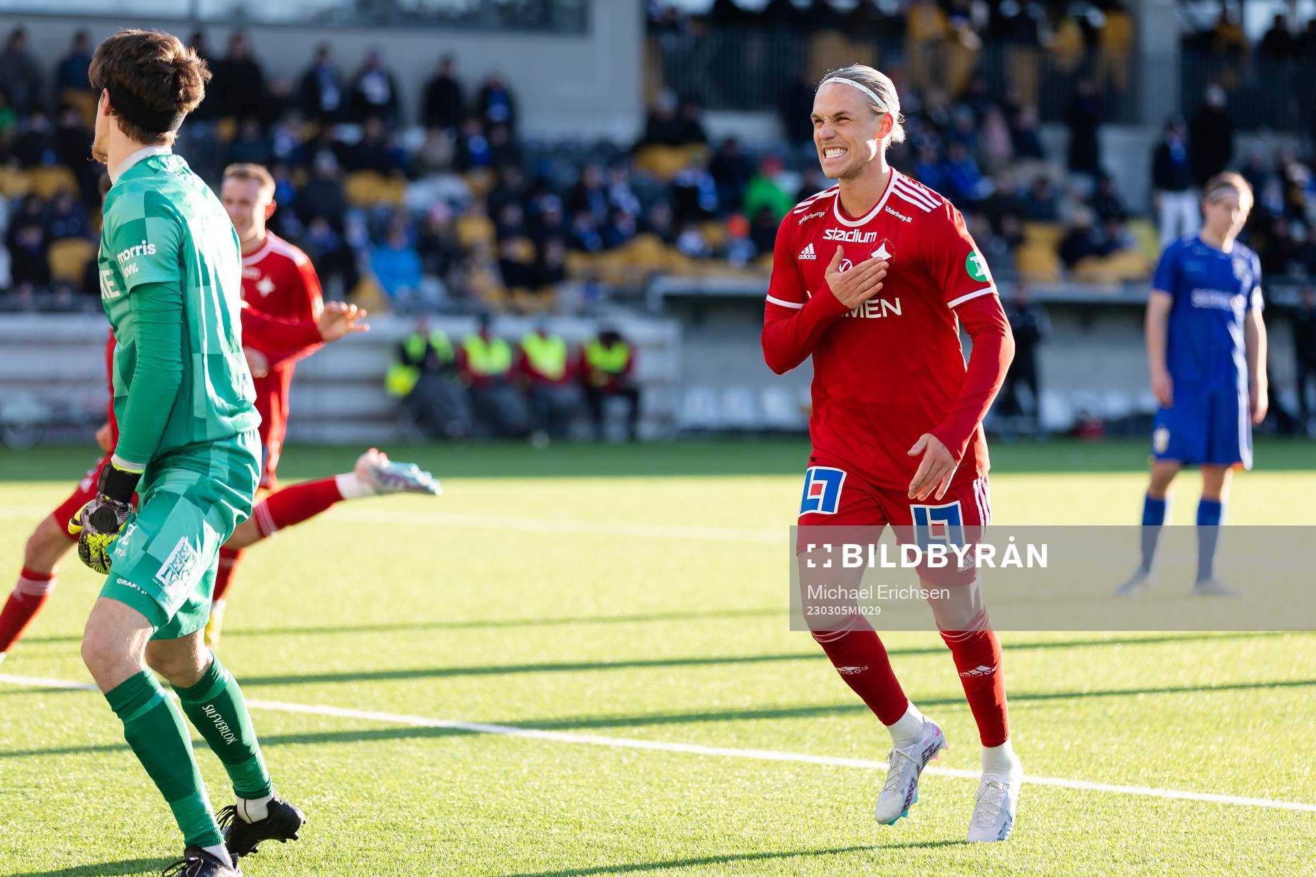 IFK Norrköpings Arnor Sigurdsson jublar