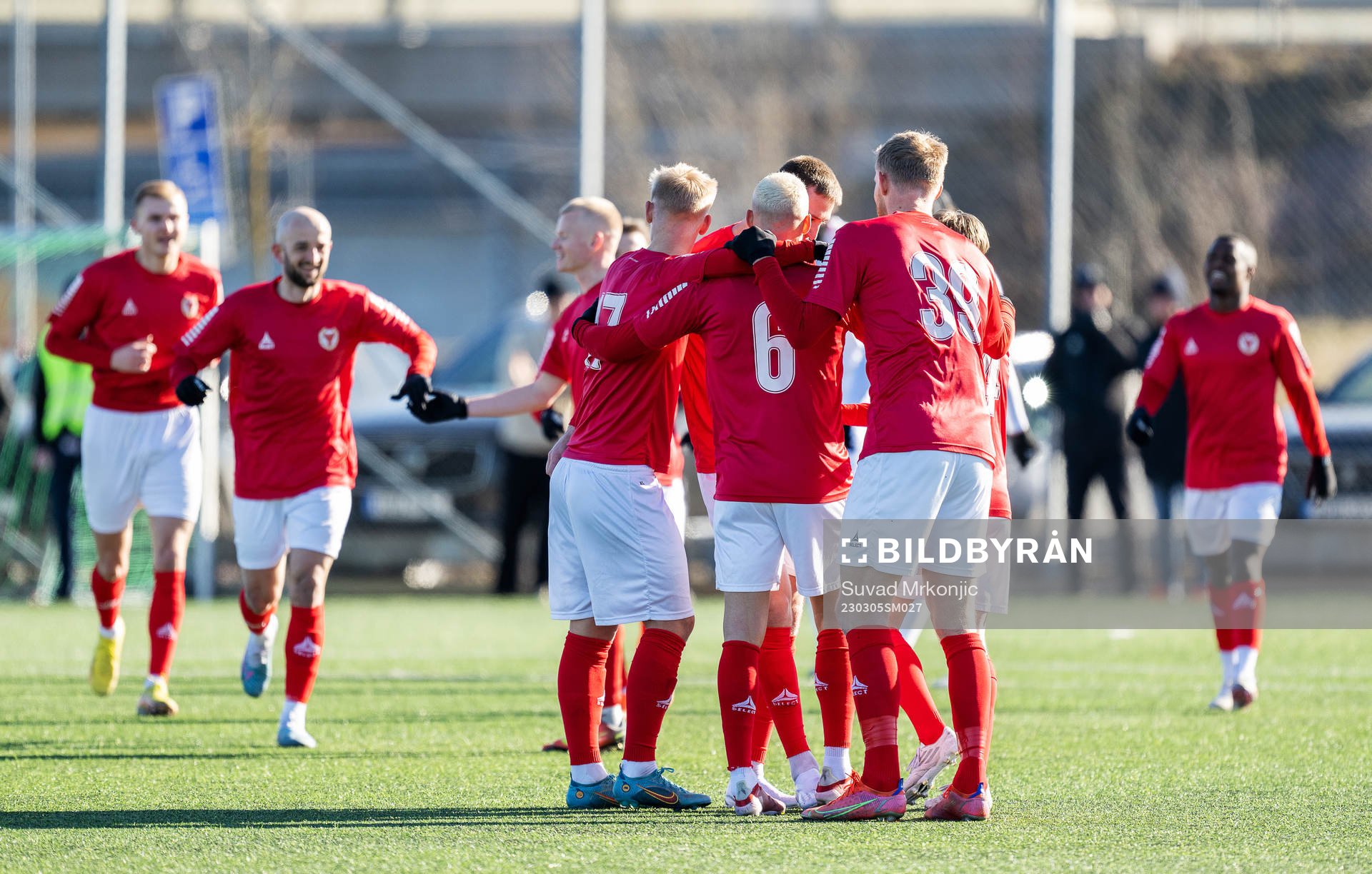 Kalmars spelare jublar