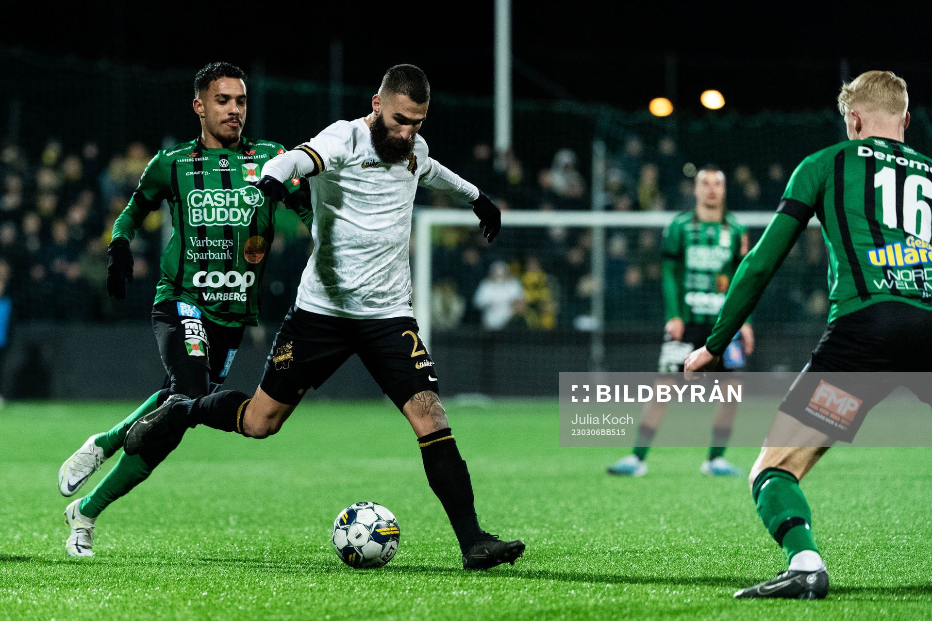 Varbergs Eliton Pardinho Toreta Junior och AIKs Jimmy Durmaz