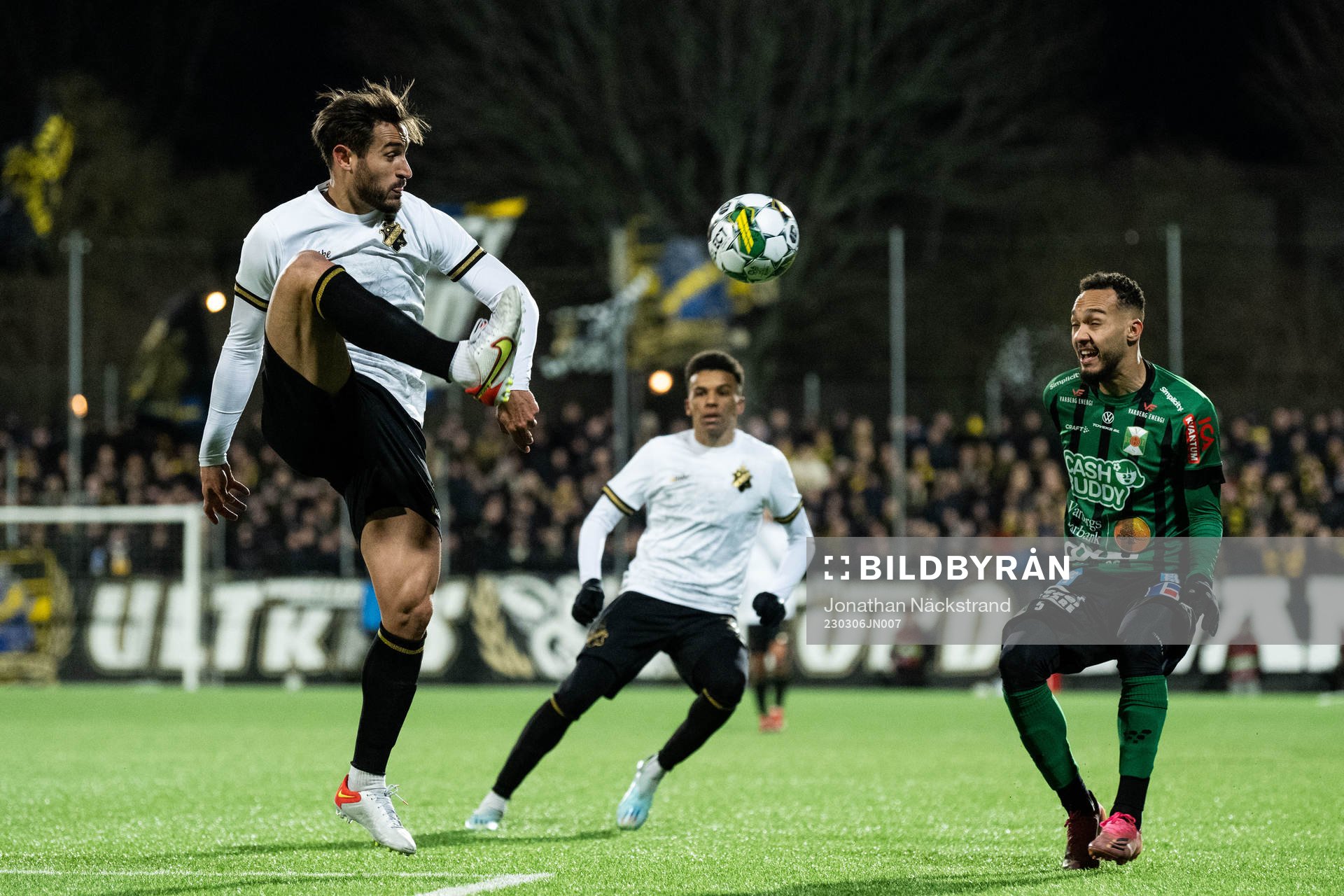 AIKs Sotirios Papagiannopoulos och Varbergs Vinicius