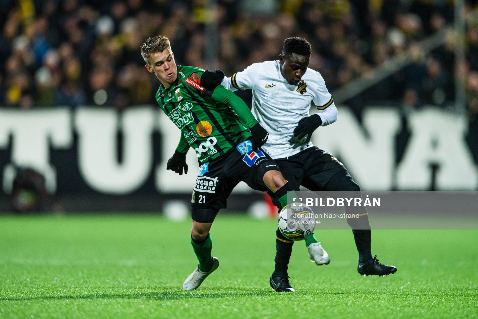 Varbergs Victor Karlsson och AIKs Erick Otieno