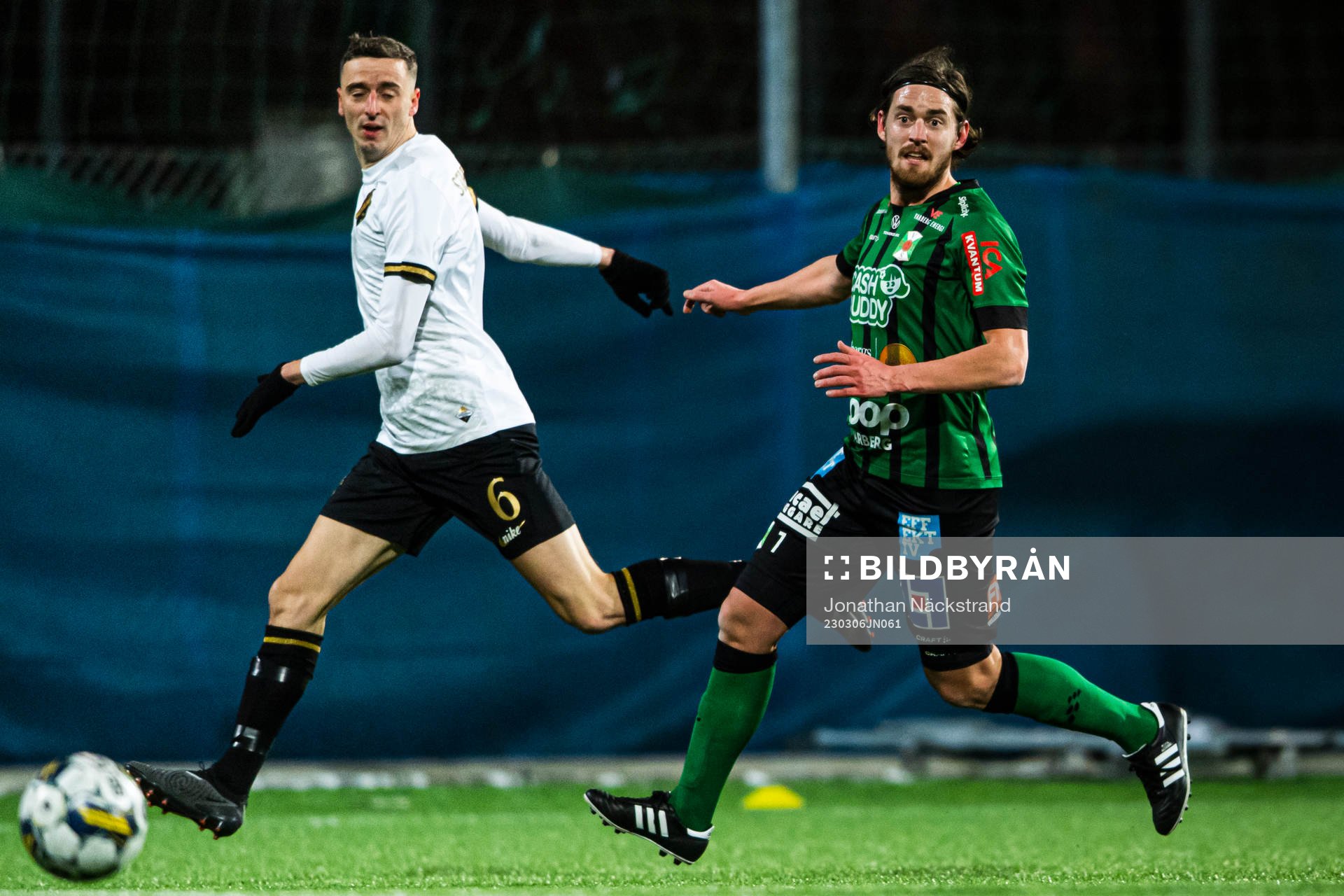 Varbergs Robin Tranberg och AIKs Jetmir Haliti