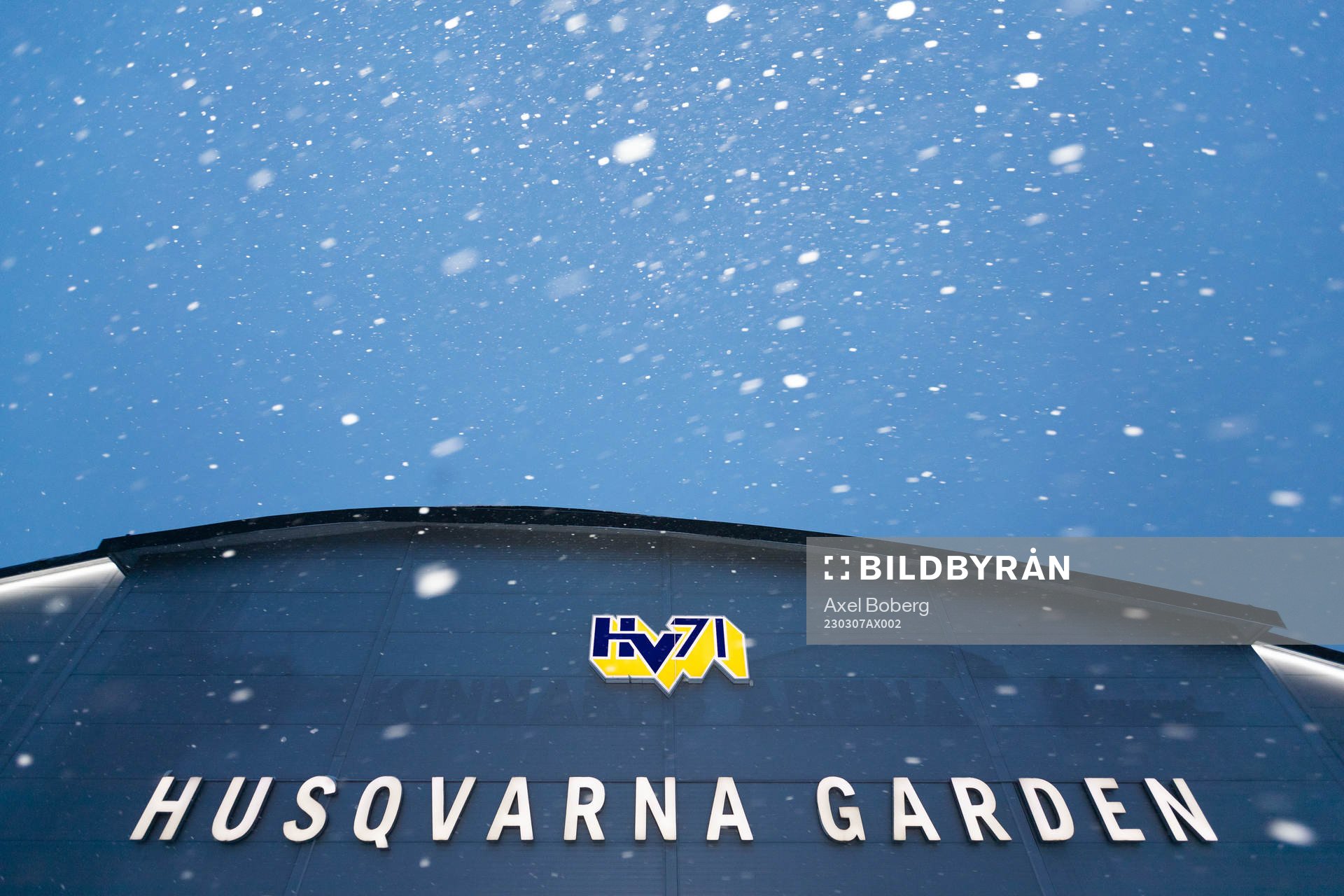 Snö utanför Husqvarna Garden