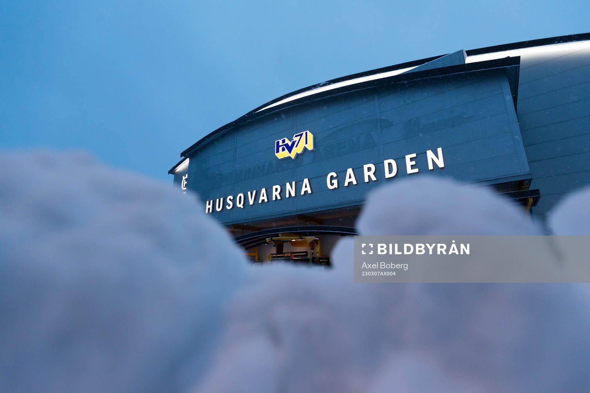 Snö utanför Husqvarna Garden