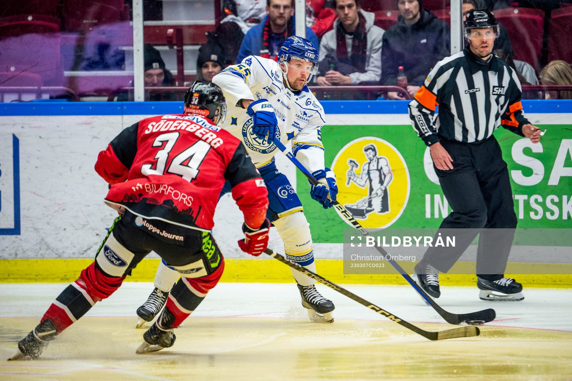 Leksands Jonas Ahnelöv mot Malmö Redhawks Carl Söderberg