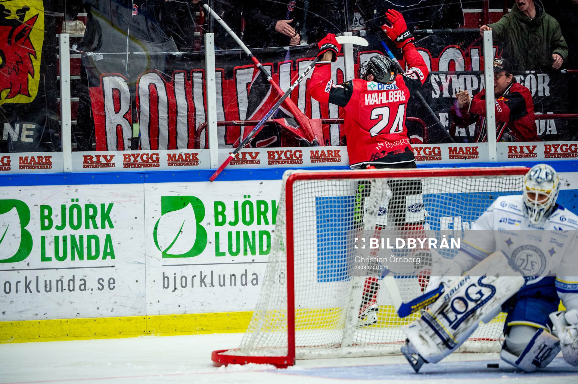 Malmö Redhawks Anton Wahlberg jublar