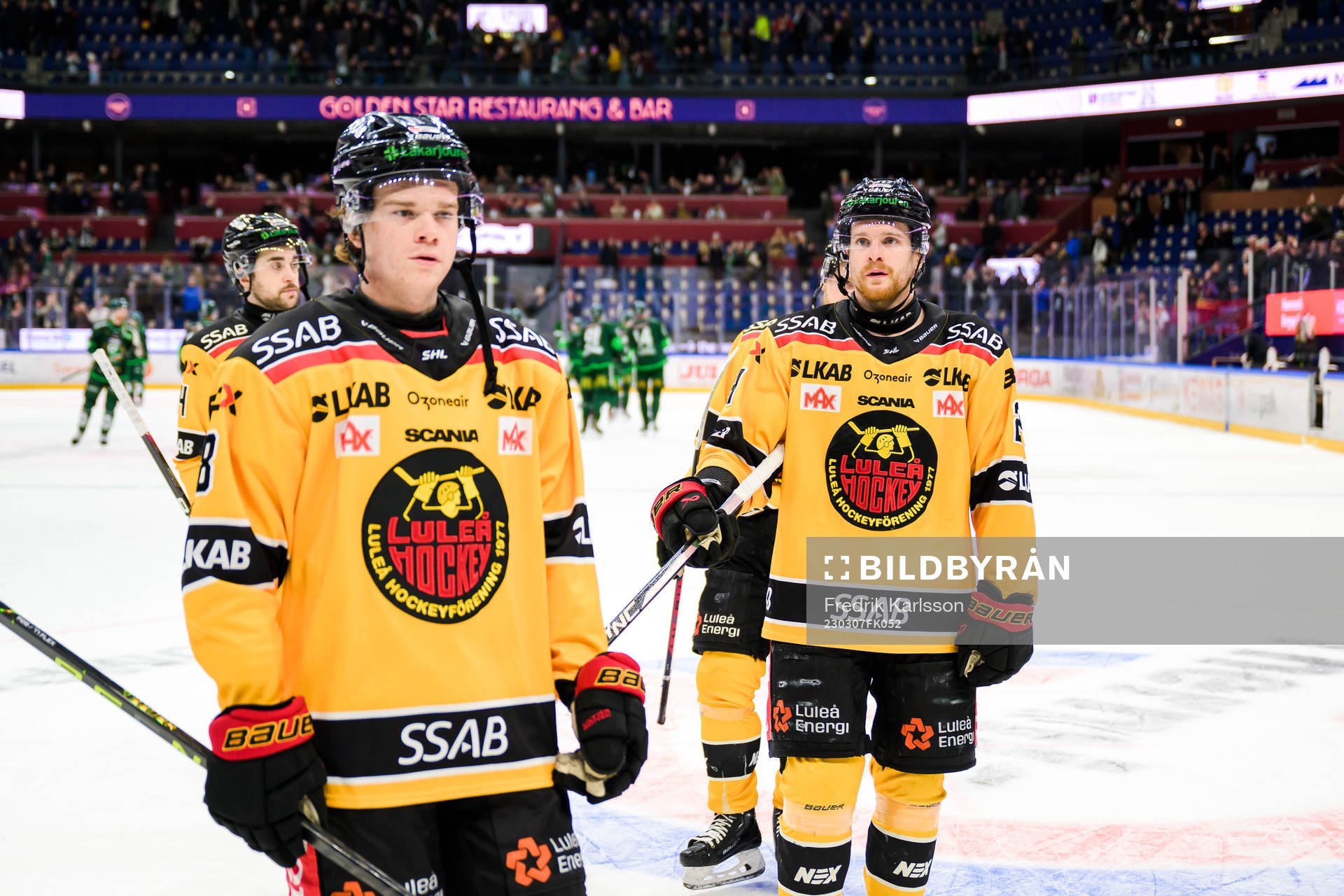 Luleås Simon Lindblom och Brendan Shinnimin deppar