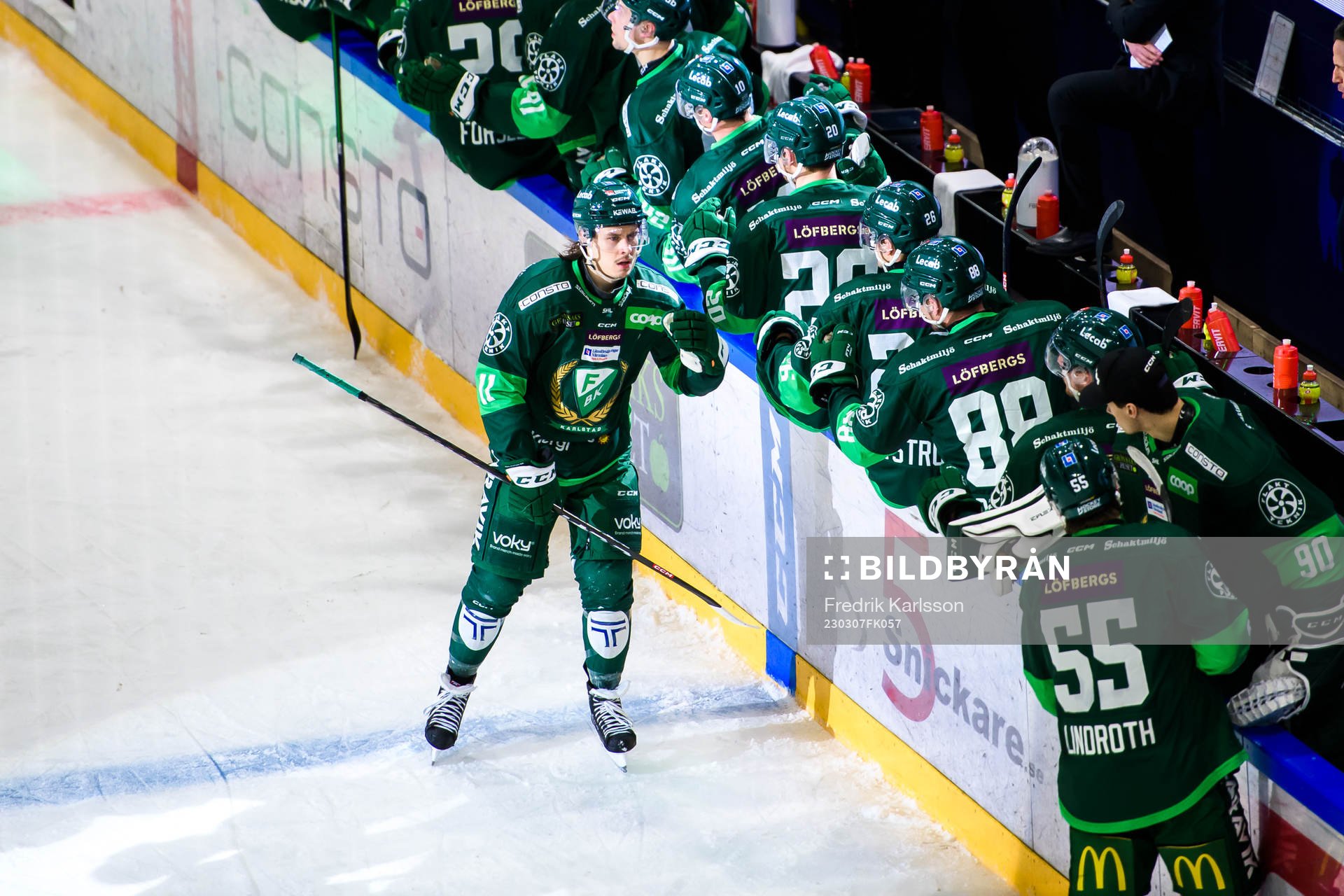 Färjestads Joakim Nygård jublar med lagkamrater