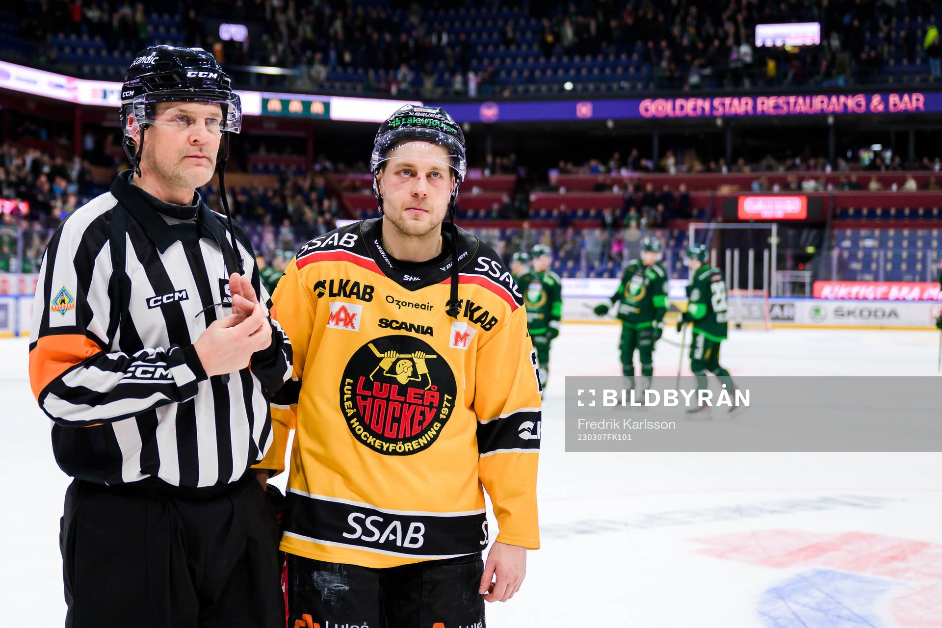 Domare Mikael Nord och Luleås Juhani Tyrväinen