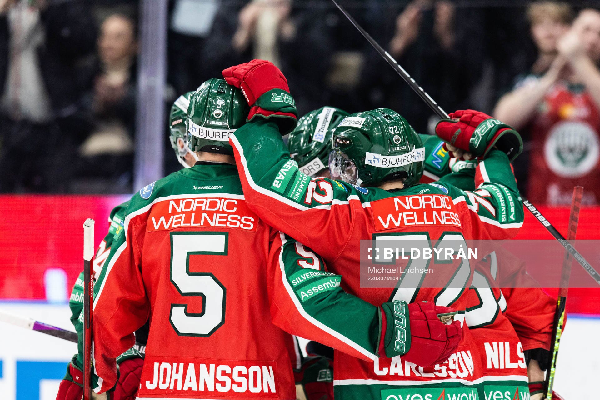 Frölundas Loui Eriksson jublar med lagkamrater