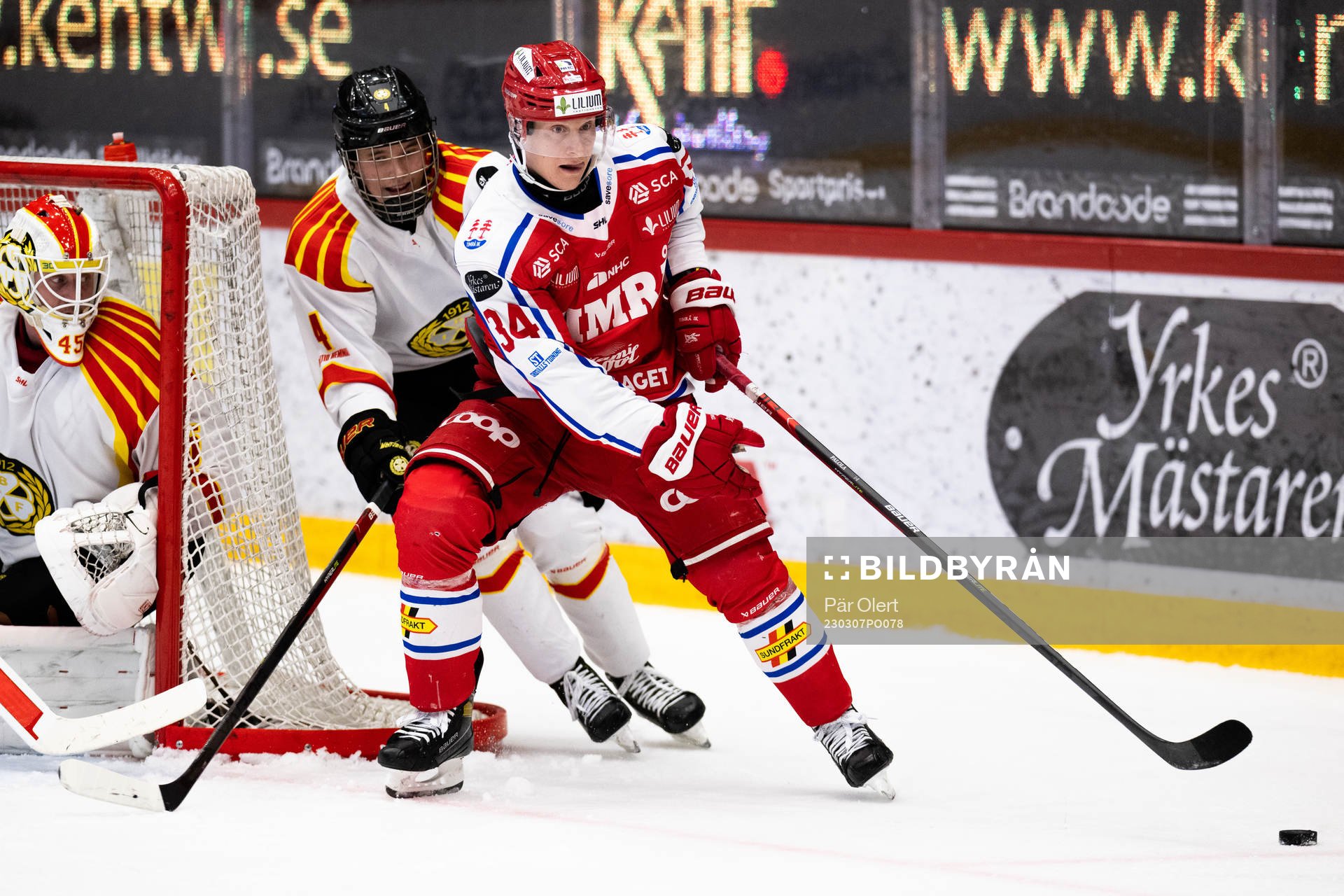 Timrås Olli Palola och Brynäs Theo Lindstein