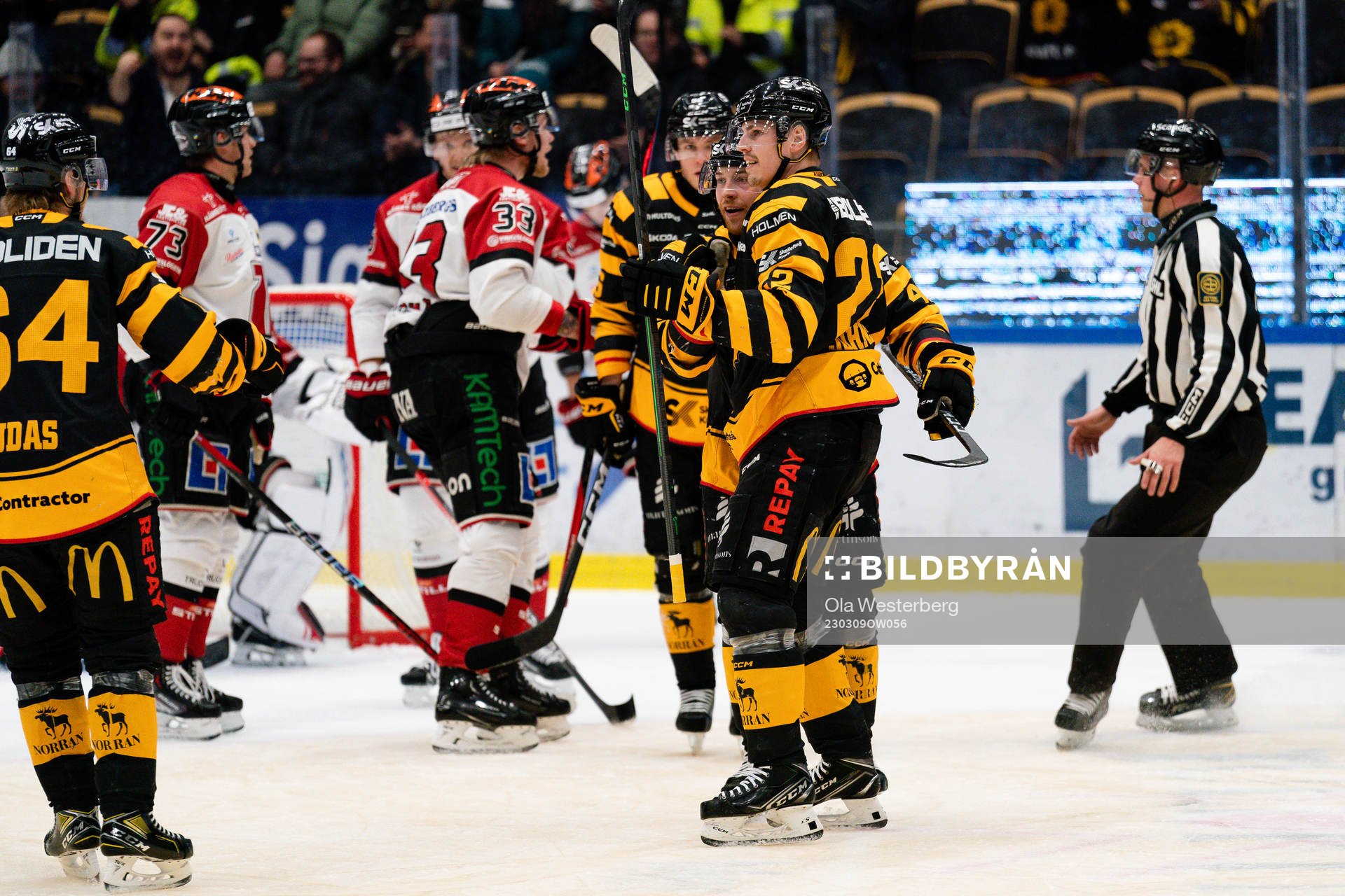 Skellefteås Jonathan Johnsson jublar