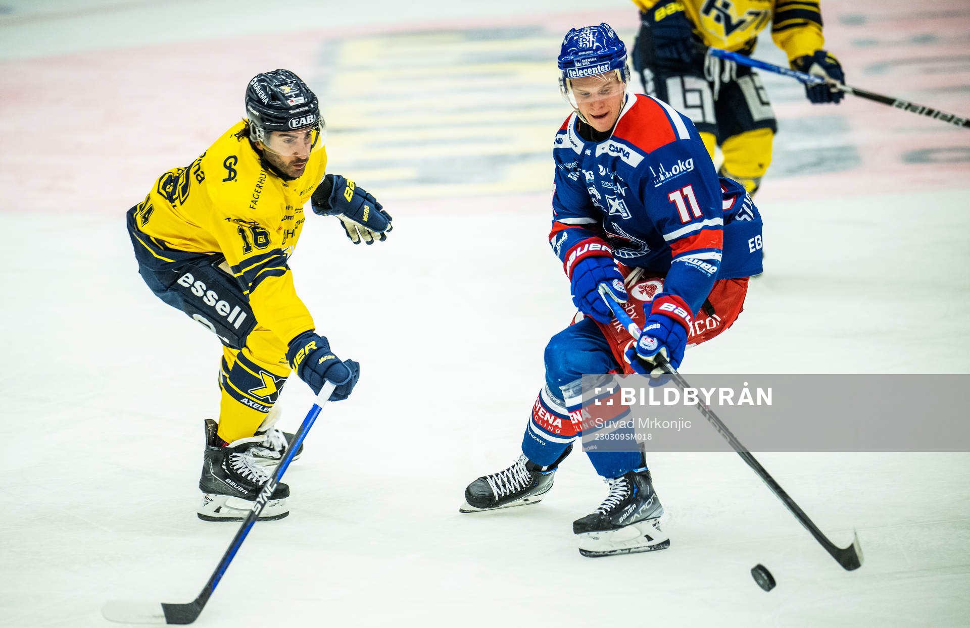 HV71s Joseph Laleggia och Oskarshamns Antti Suomela