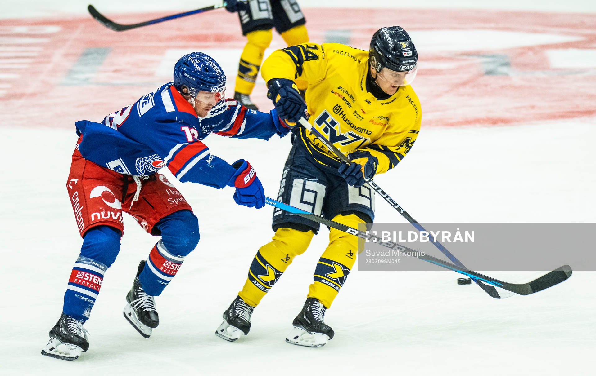 Oskarshamns Niclas Burström och HV71s Emil Andrae