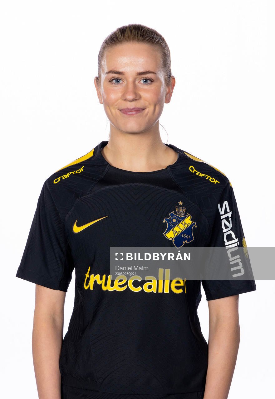 s Olivia Lindstedt