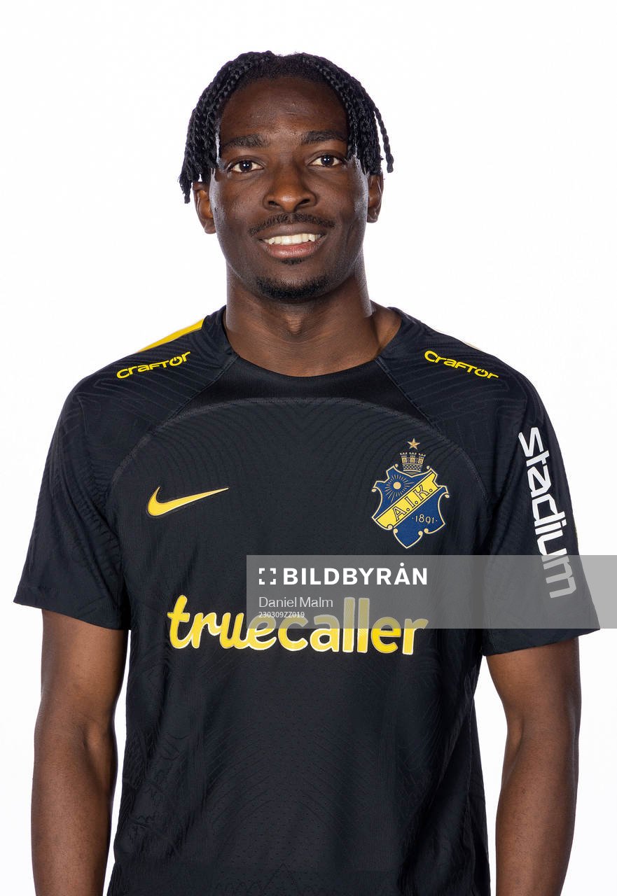 s Collins Sichenje