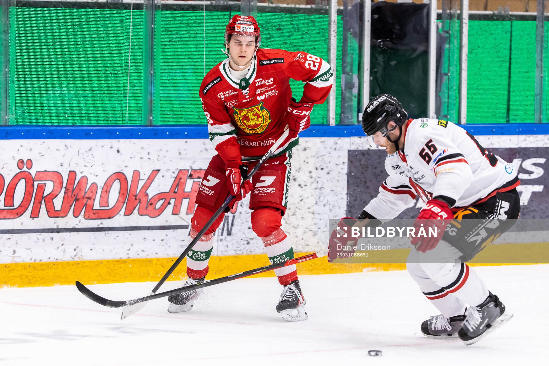 Moras Jonathan Myrenberg och Vita Hästens Hampus Falk