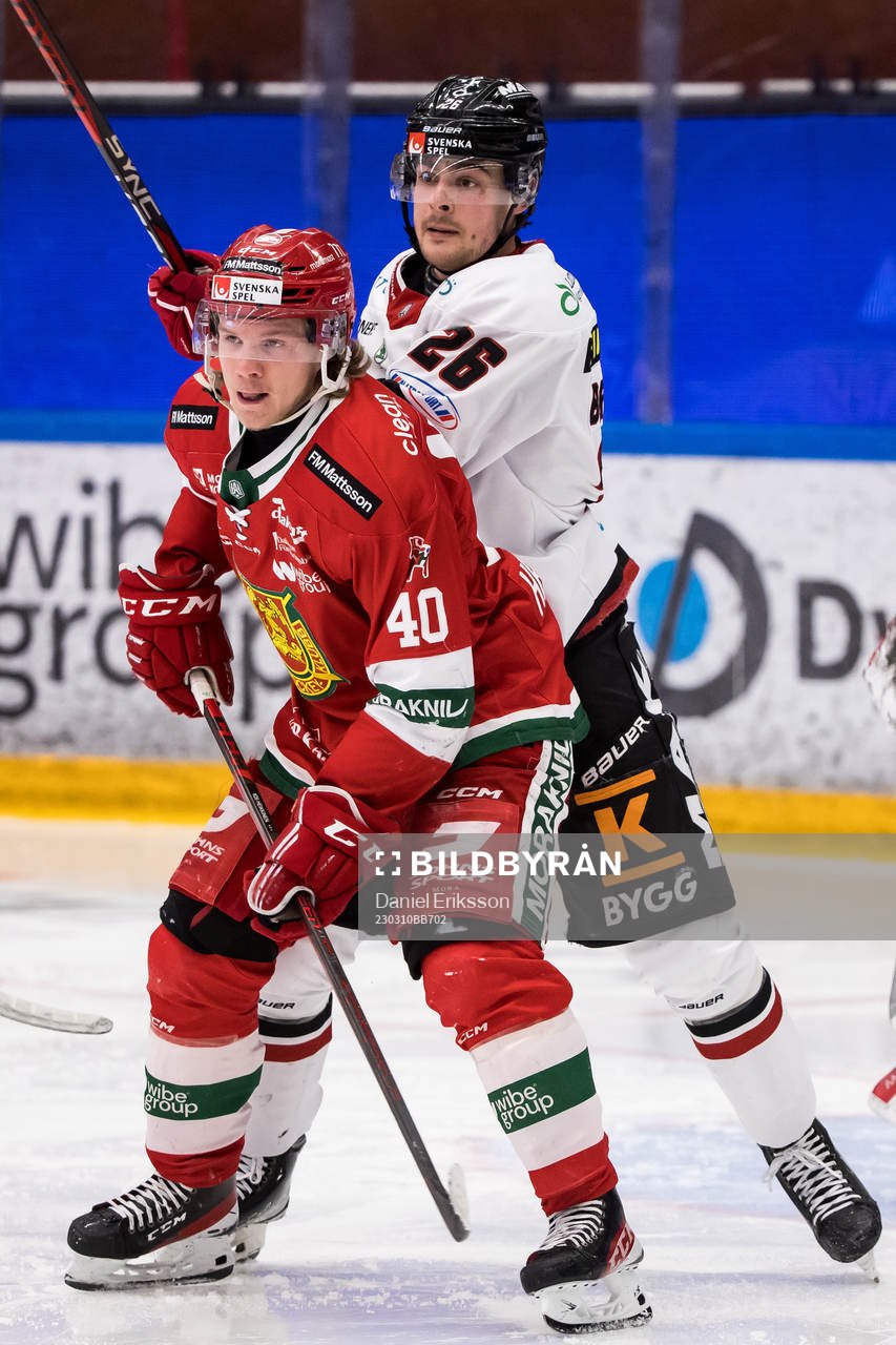 Moras Anton Heikkinen och Vita Hästens Alex Brännstam