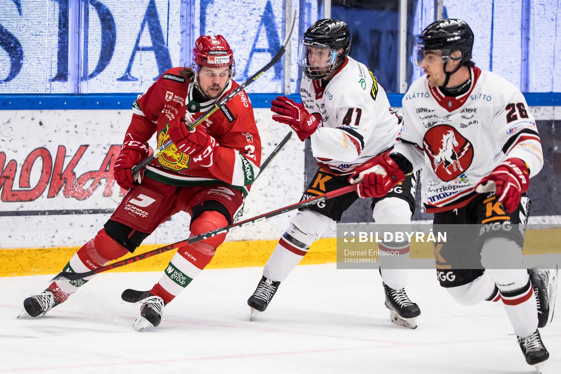 Moras Måns Carlsson och Vita Hästens Victor Öhman