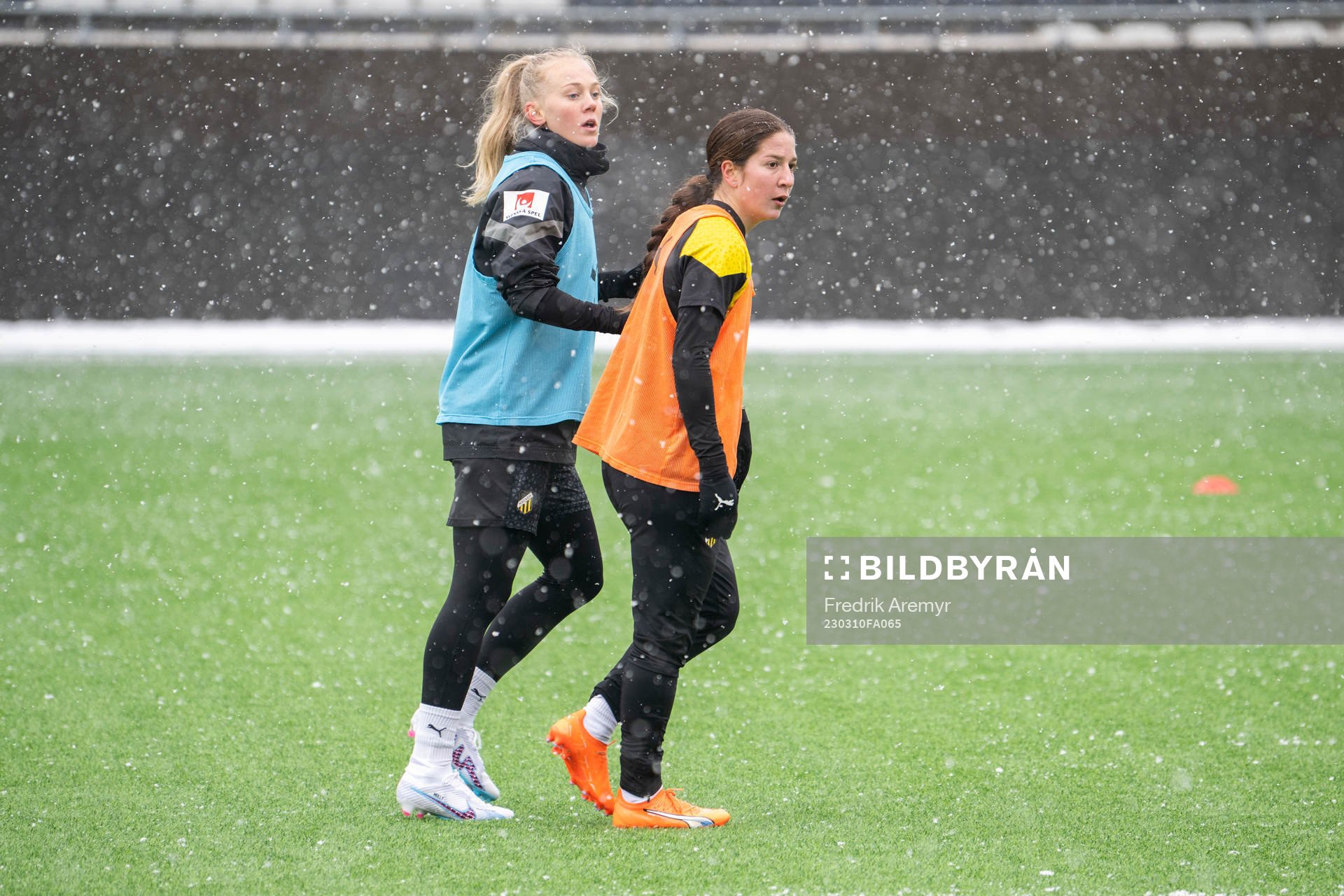 Häckens Anna Sandberg och Ruby Grant