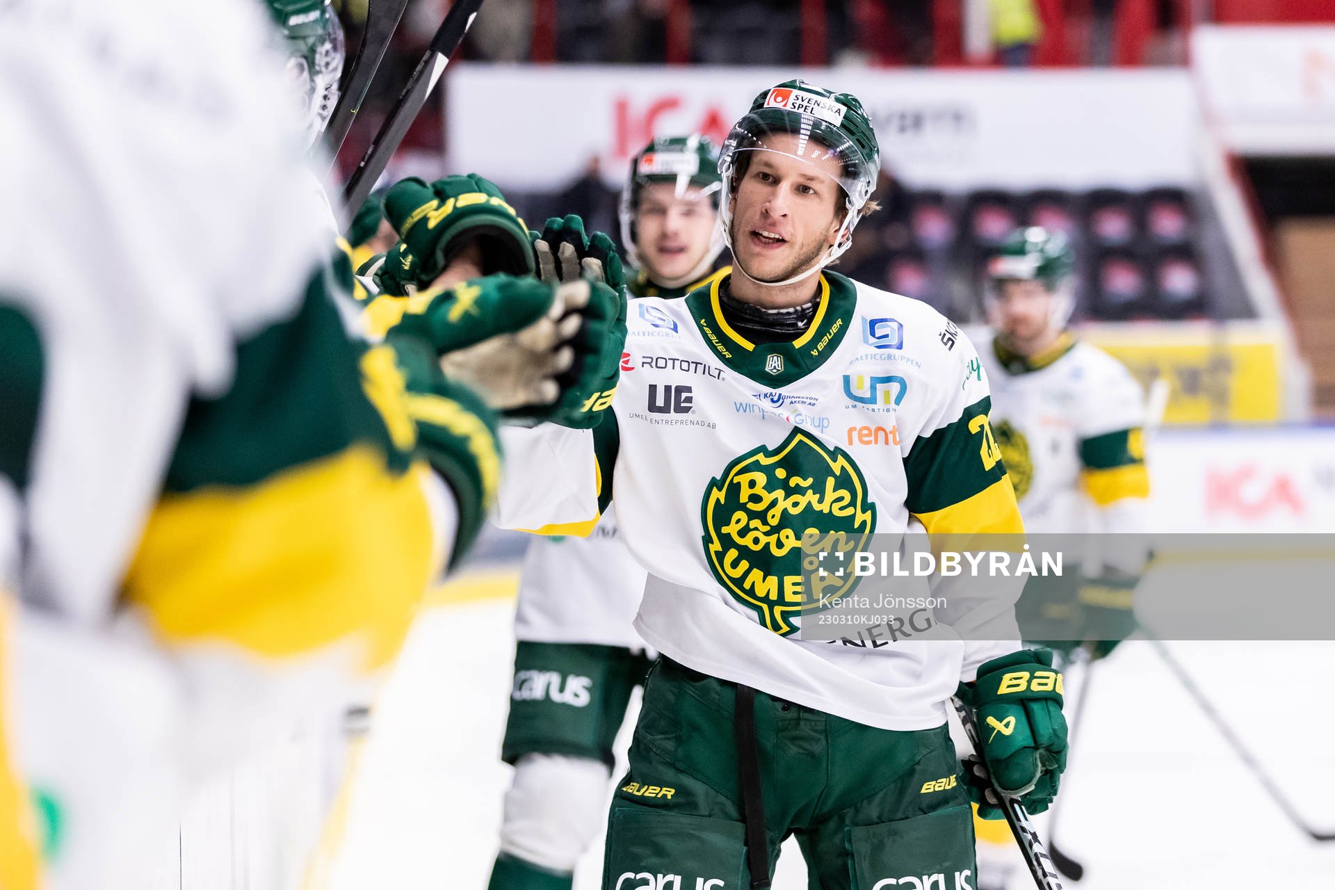 Björklövens Fredrik Weigel jublar