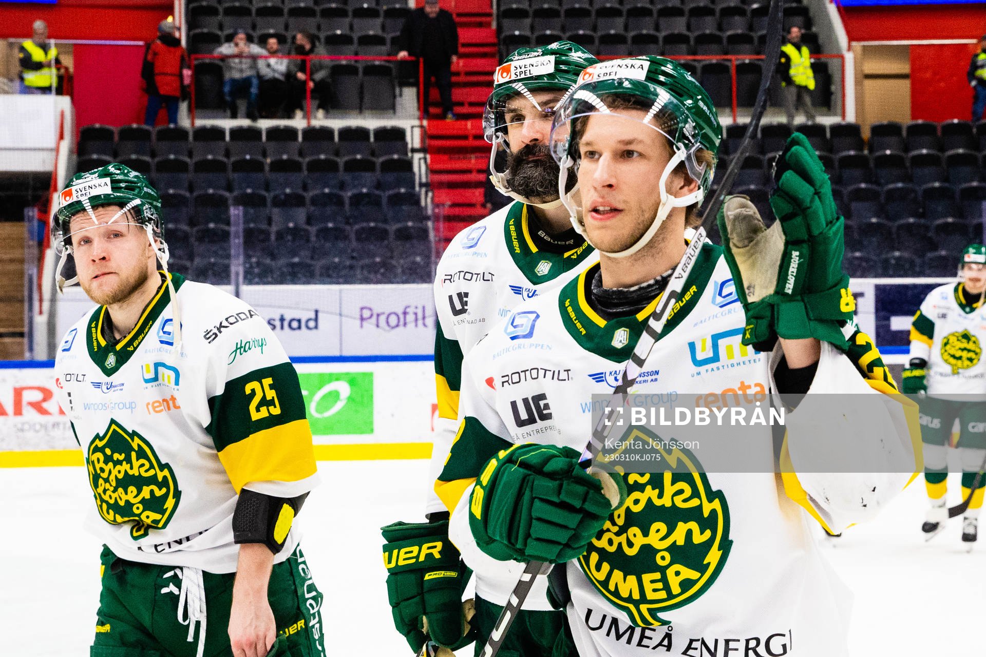 Björklövens Fredrik Weigel jublar med Christopher