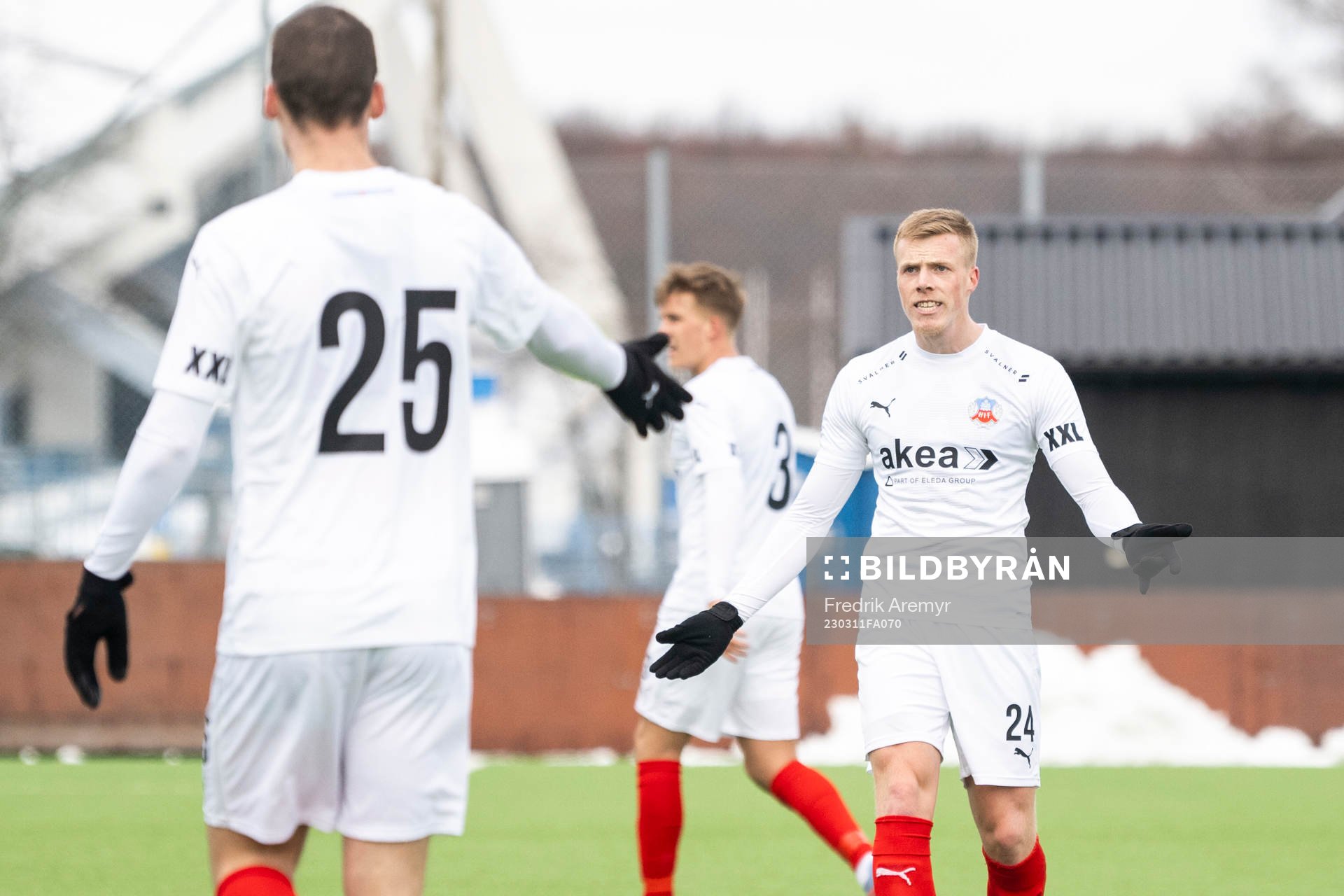 Helsingborgs Emil Hellman reagerar