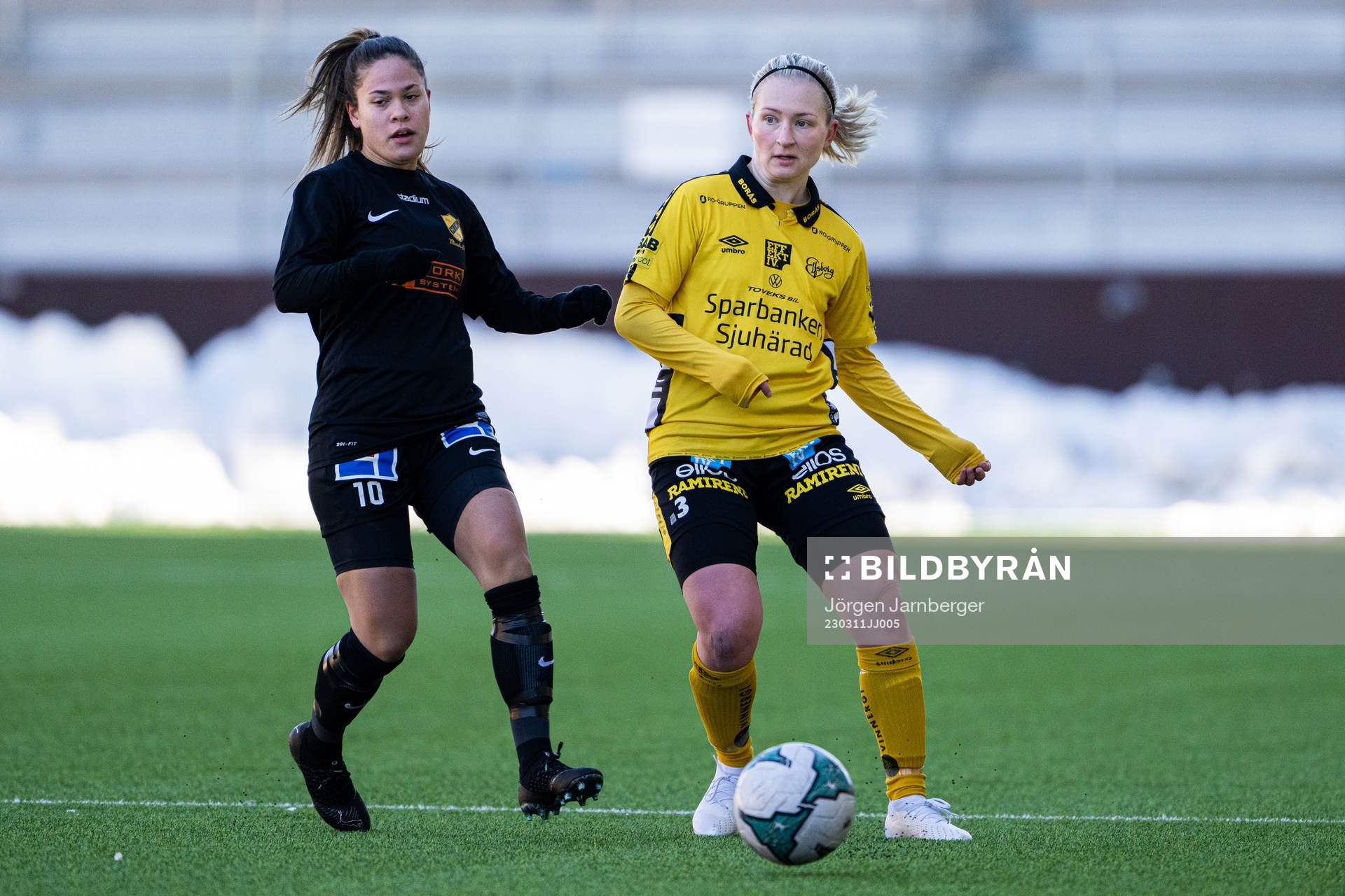 Mariebos Elin Kammenhed och Elfsborgs Fanny Johansson