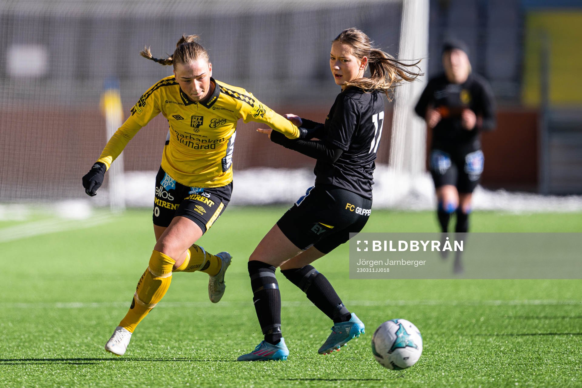 Elfsborgs Stina Jensen och Mariebos Magda Törnqvist