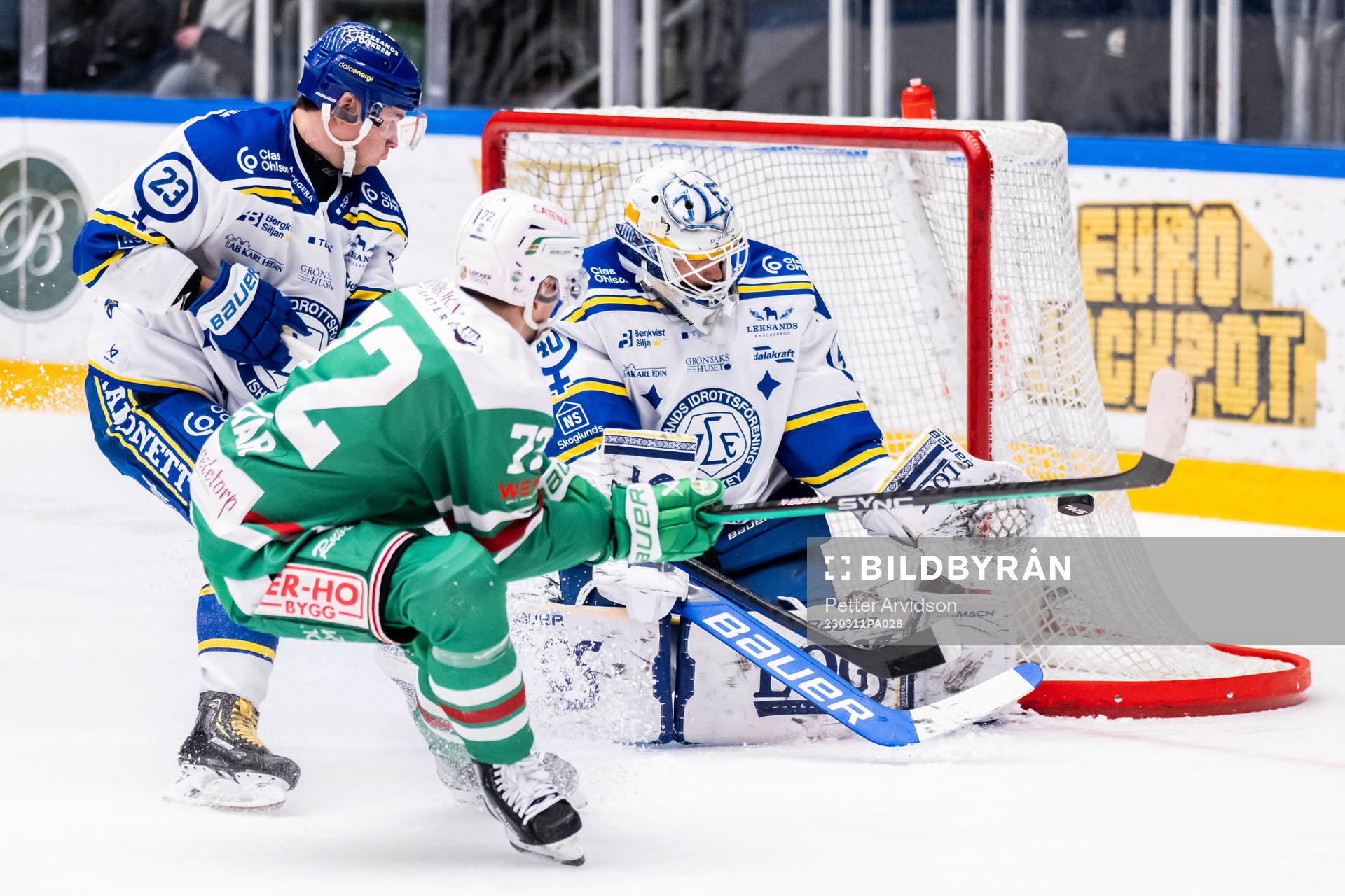 Rögles Daniel Zaar oroar mot Leksands Mikael Ruohomaa och