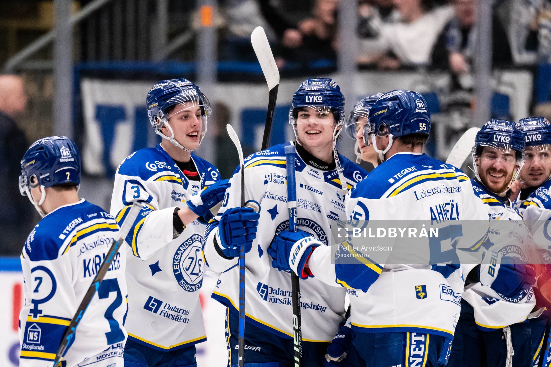 Leksands Lian Bichsel jublar med lagkamrater