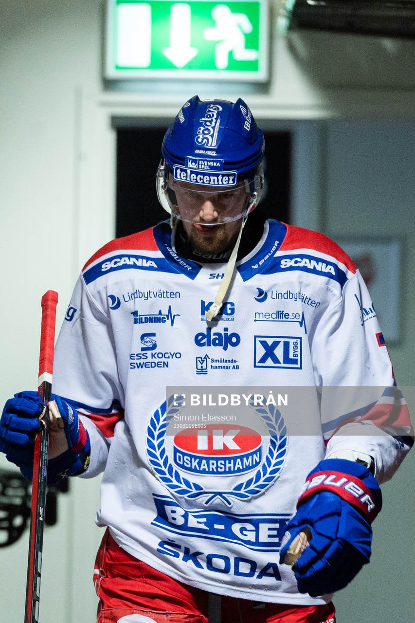 Oskarshamns William Worge Kreü lämnar isen