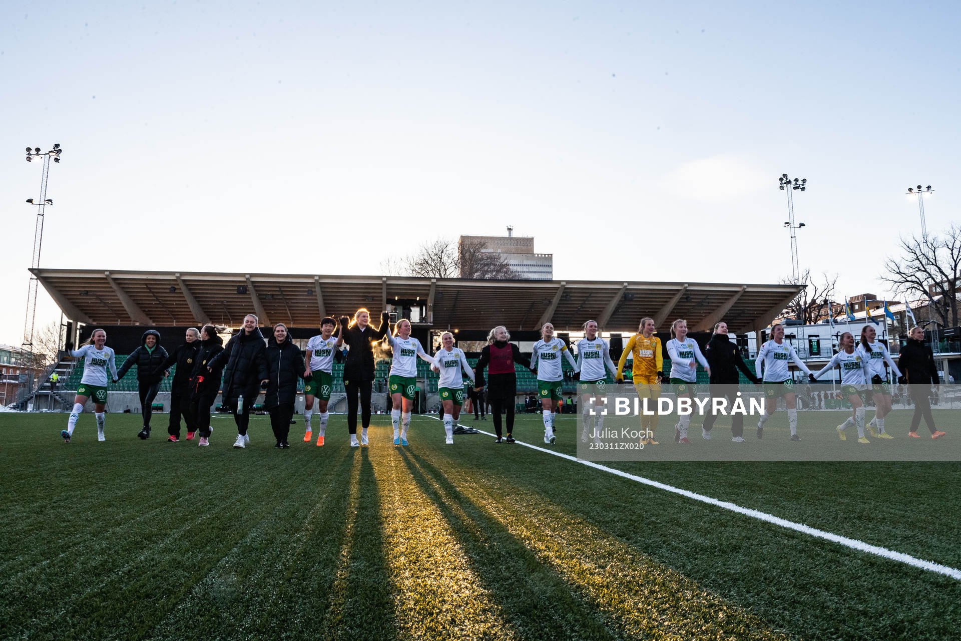 Hammarbys spelare jublar