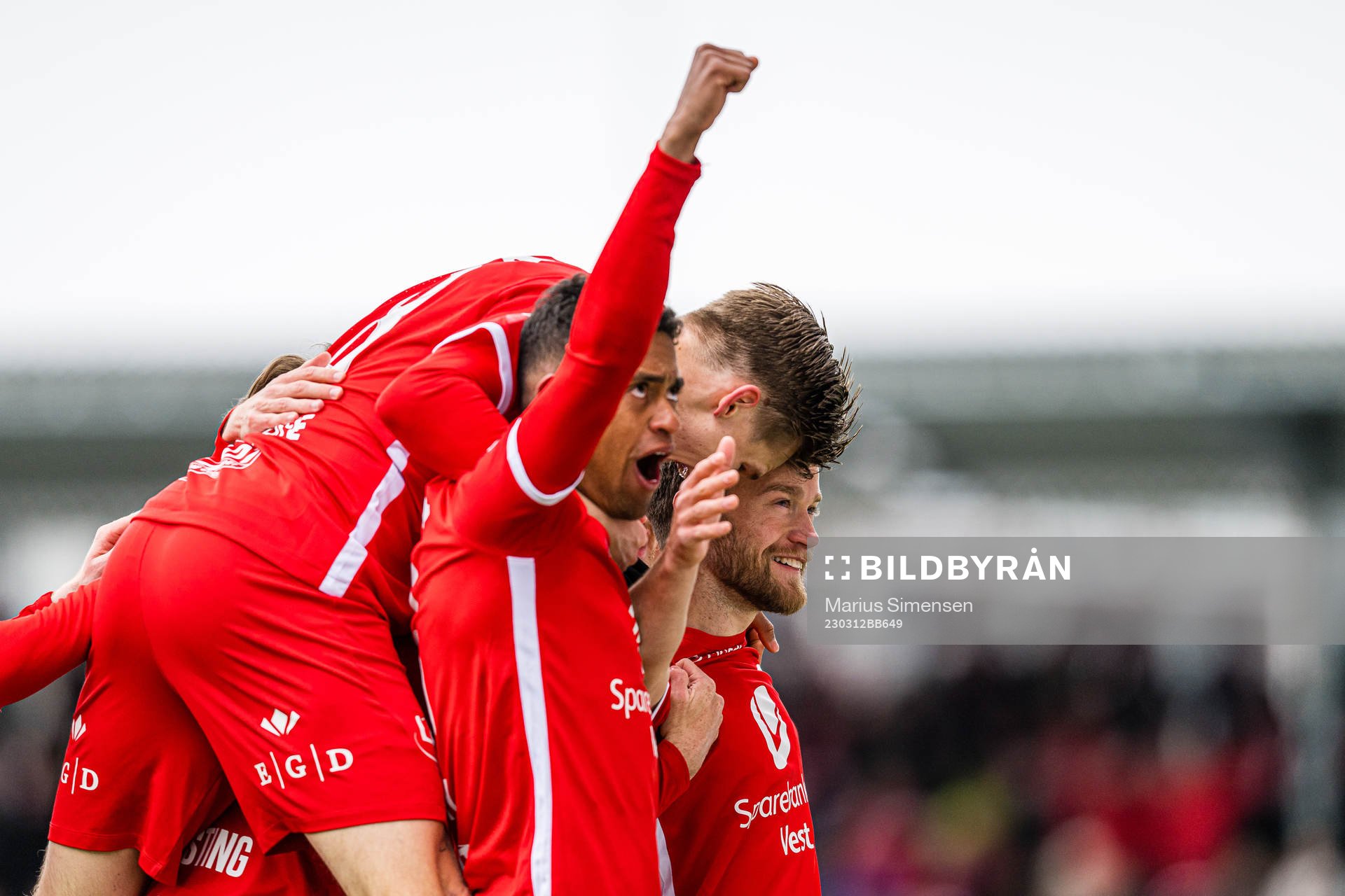 Bård Finne of Brann celebrates