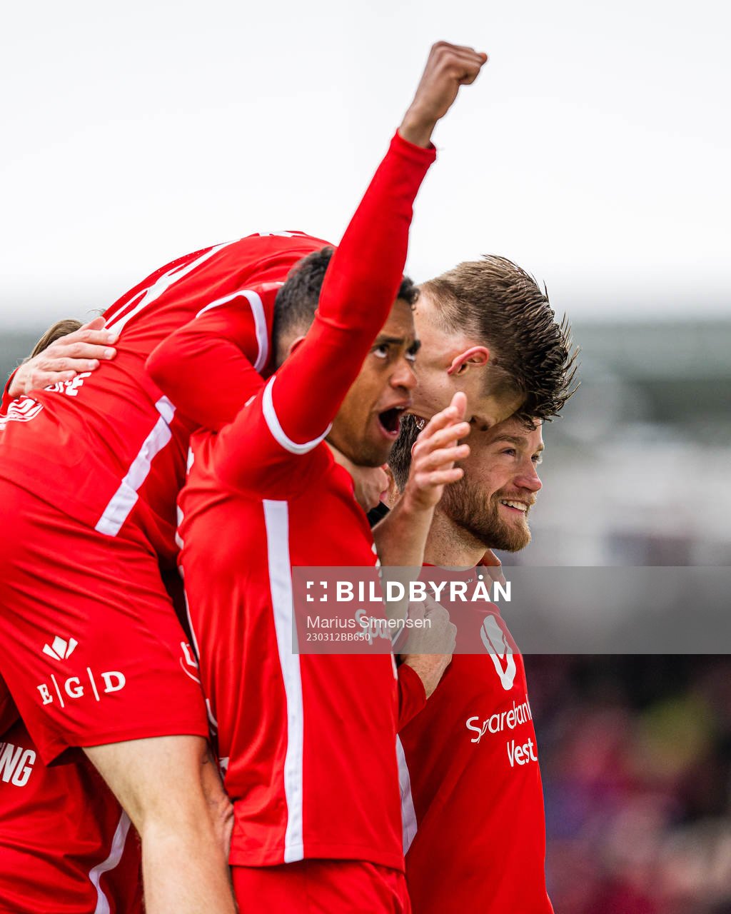 Bård Finne of Brann celebrates