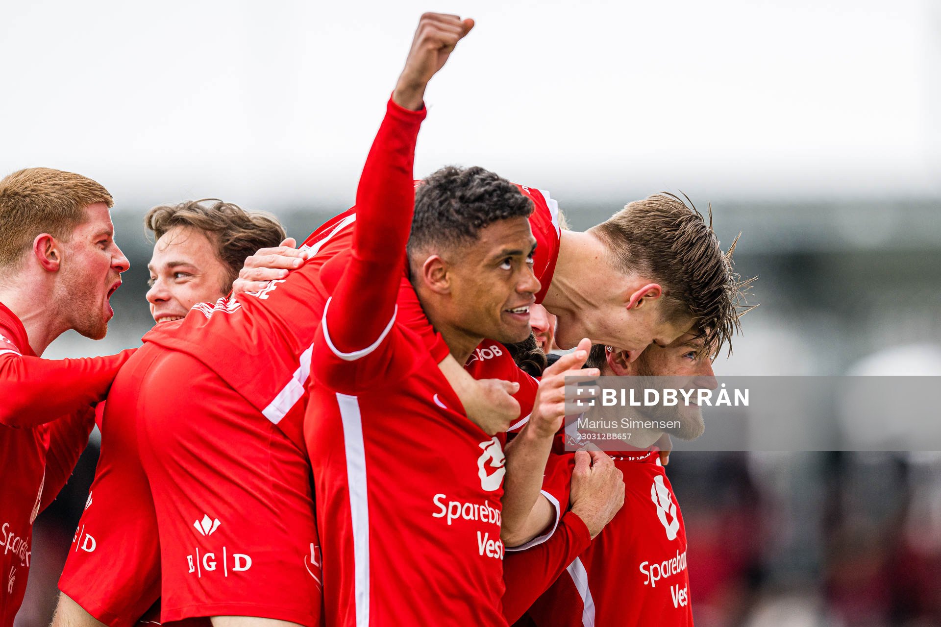 Bård Finne of Brann celebrates