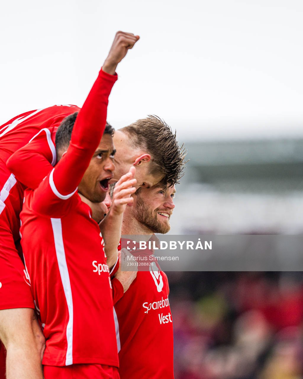 Bård Finne of Brann celebrates