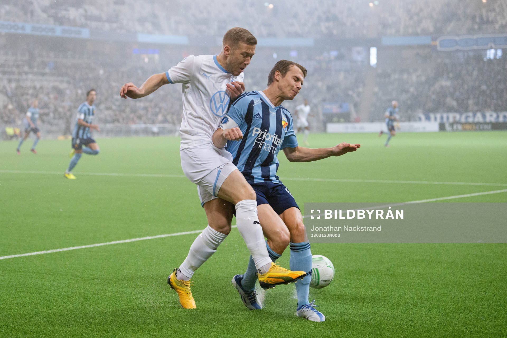 Malmö FFs Anton Tinnerholm och Djurgårdens Elias Andersson