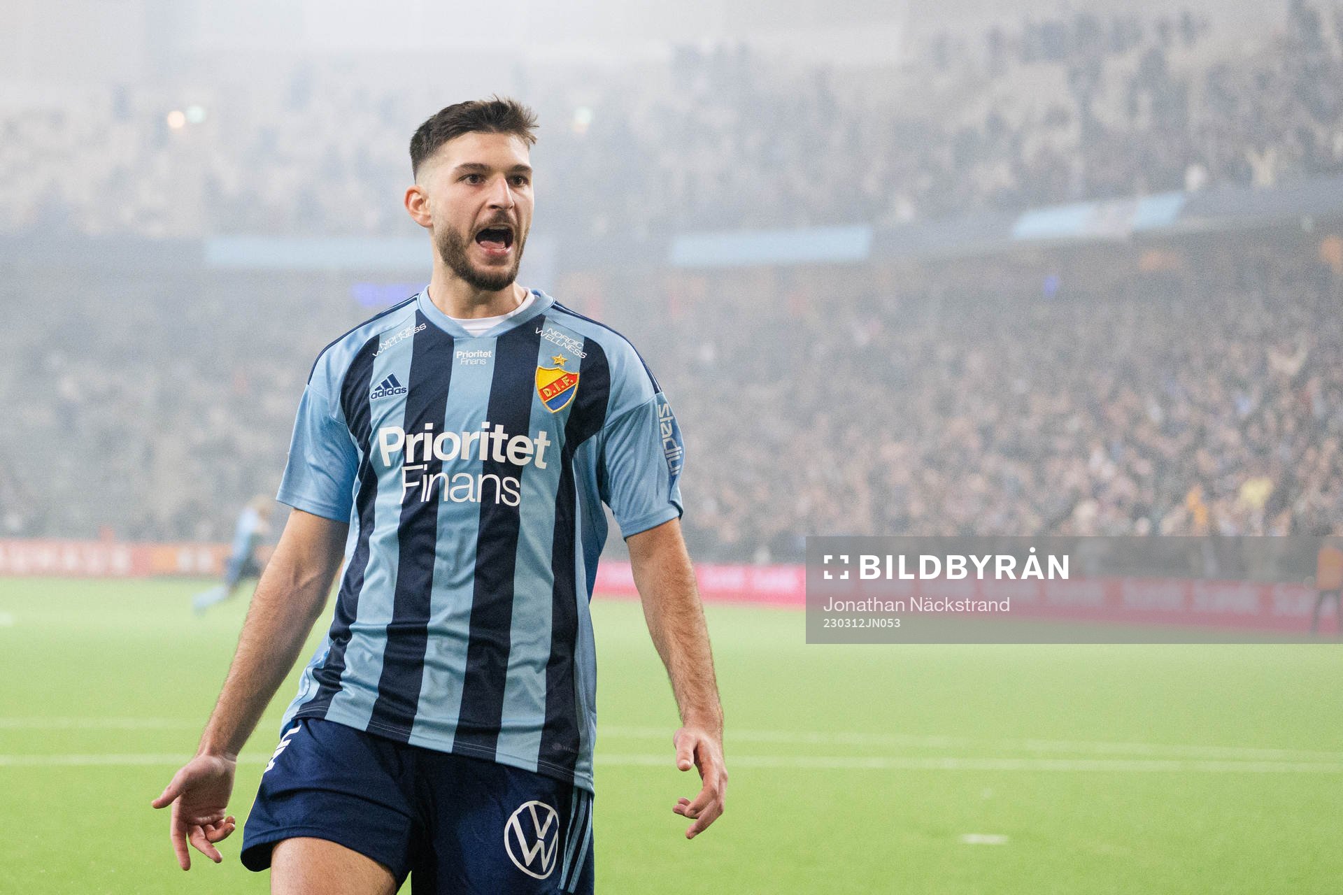 Djurgårdens Besard Sabovic jublar